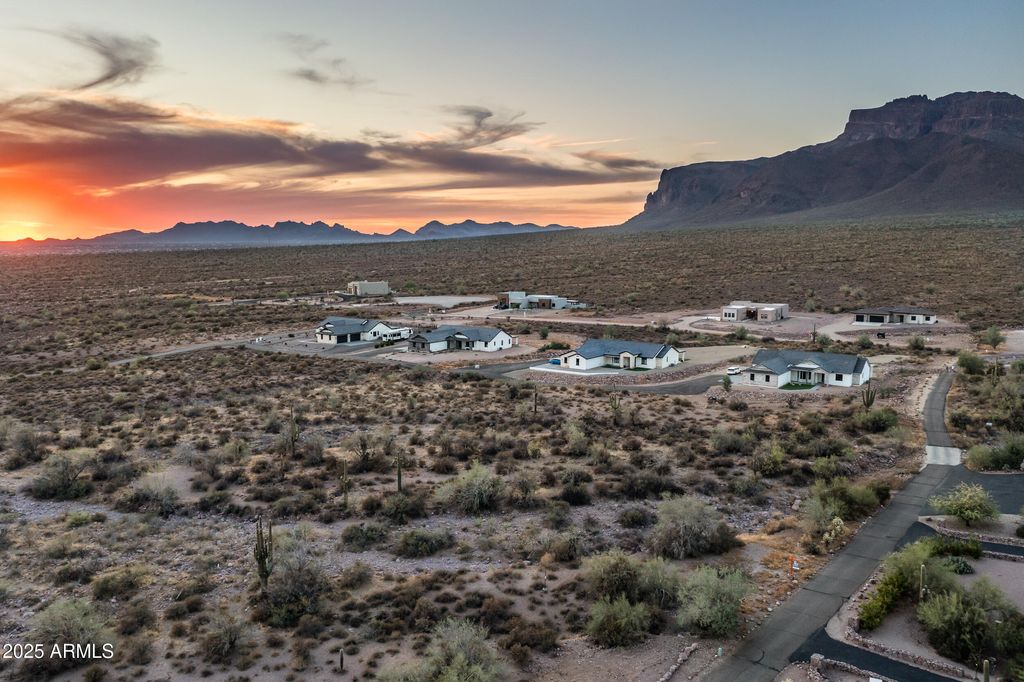 Photo of 2 E Cloudview Avenue #2, Gold Canyon, AZ 85118 (MLS # 6898985)