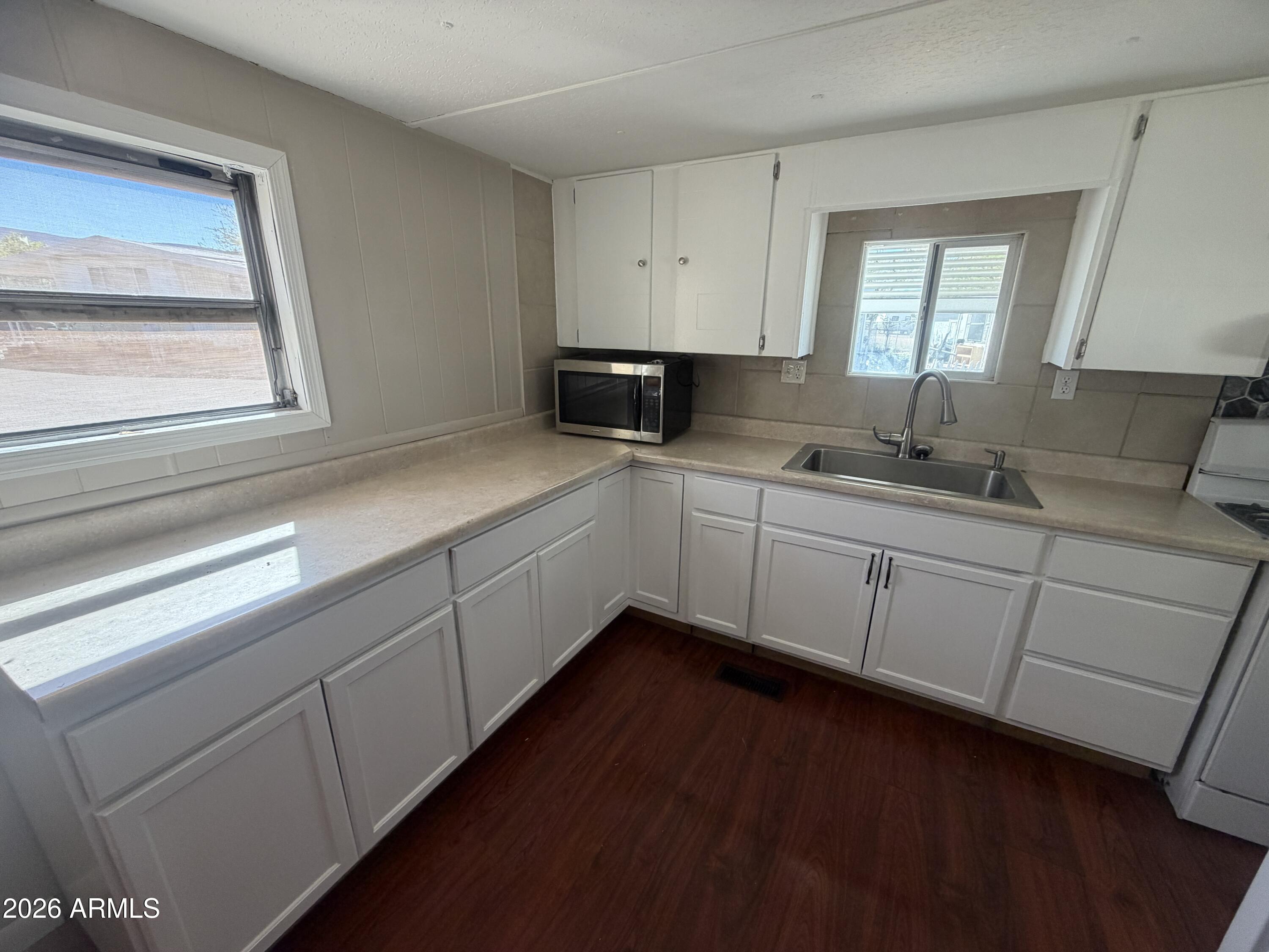 723 W Finnie Flat Road 15