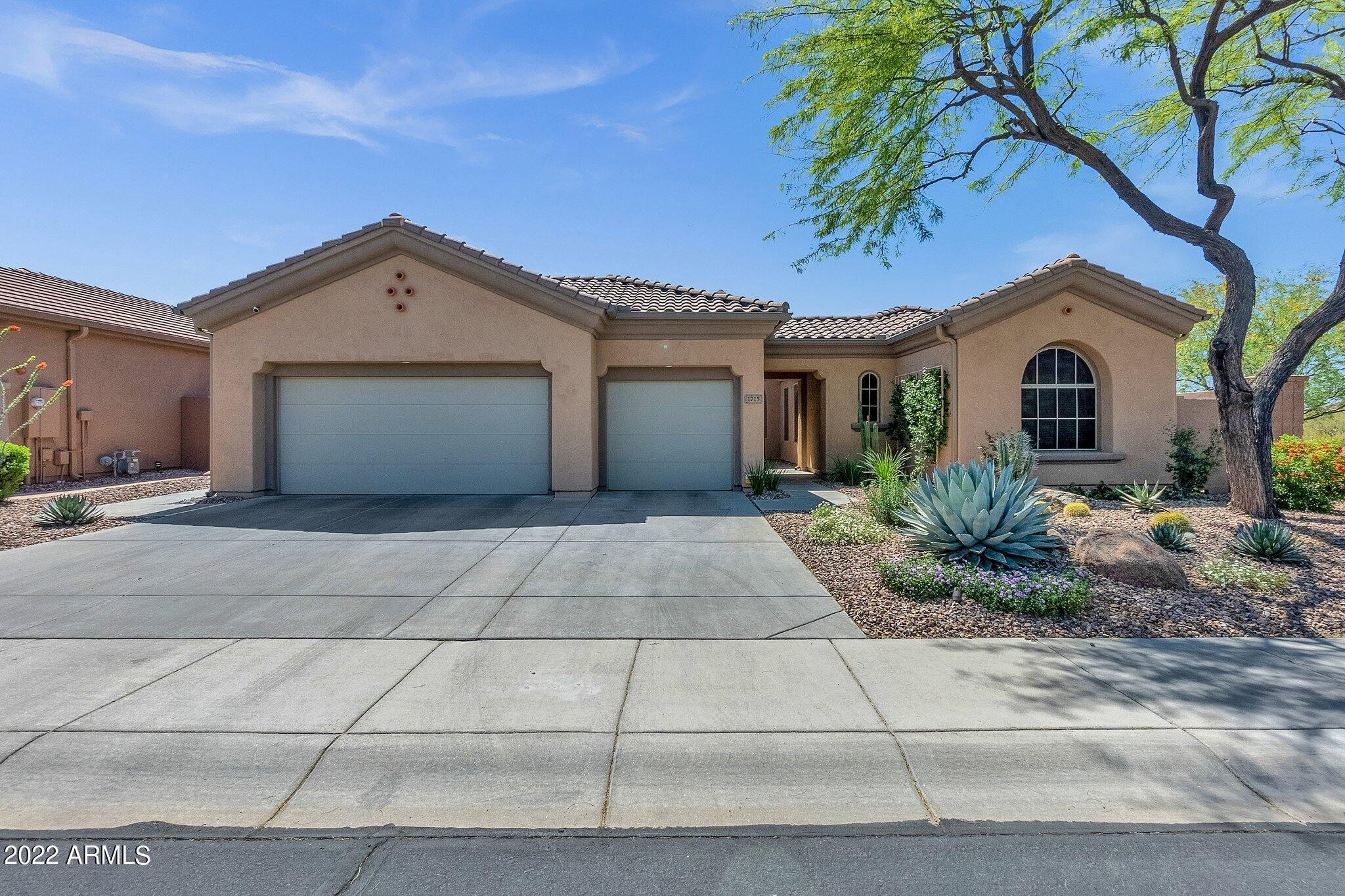 1715 W Ainsworth Drive