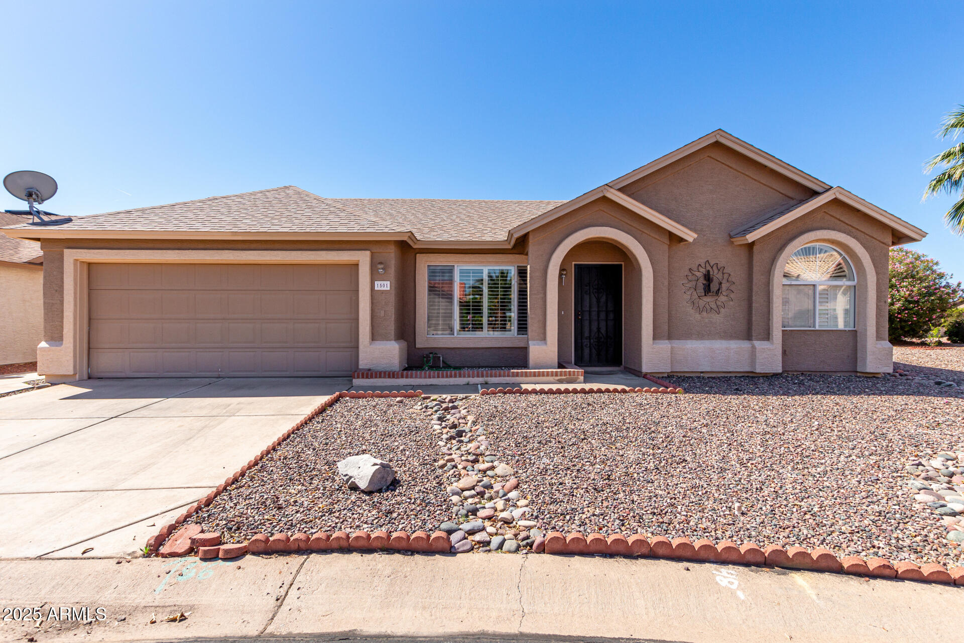 1501 E COLONIAL Drive