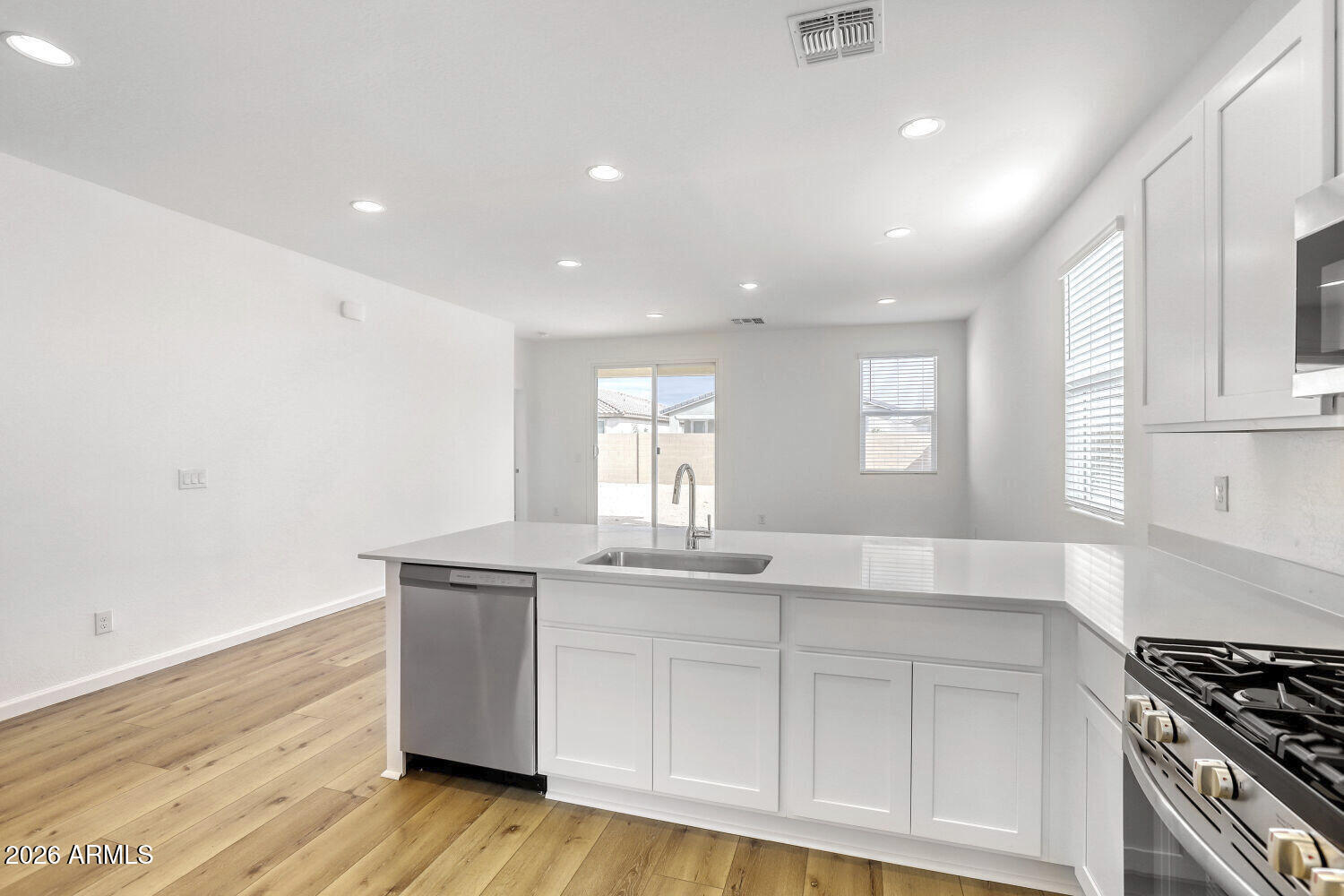 9736 W MITCHELL Drive