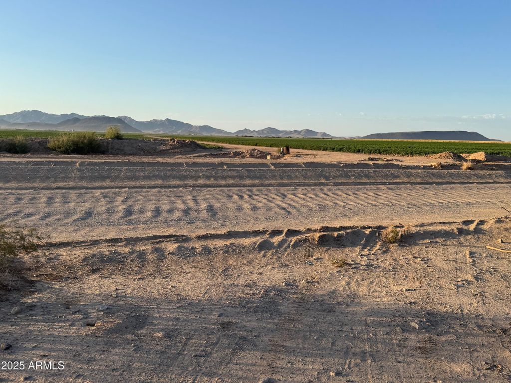 Photo of 385 W Bethany Home Road #-, Tonopah, AZ 85354 (MLS # 6952698)