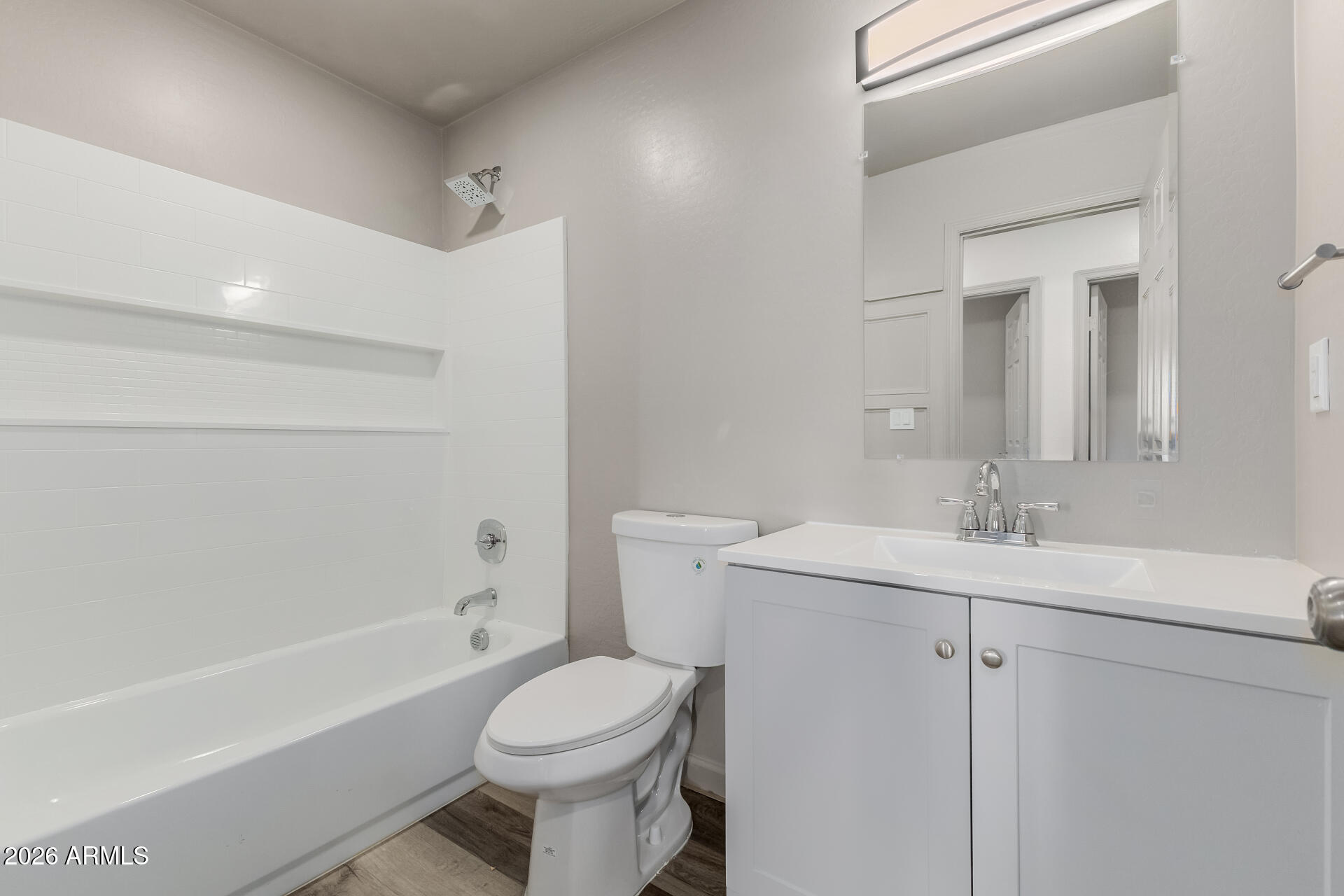 LEE HOMES - Residential