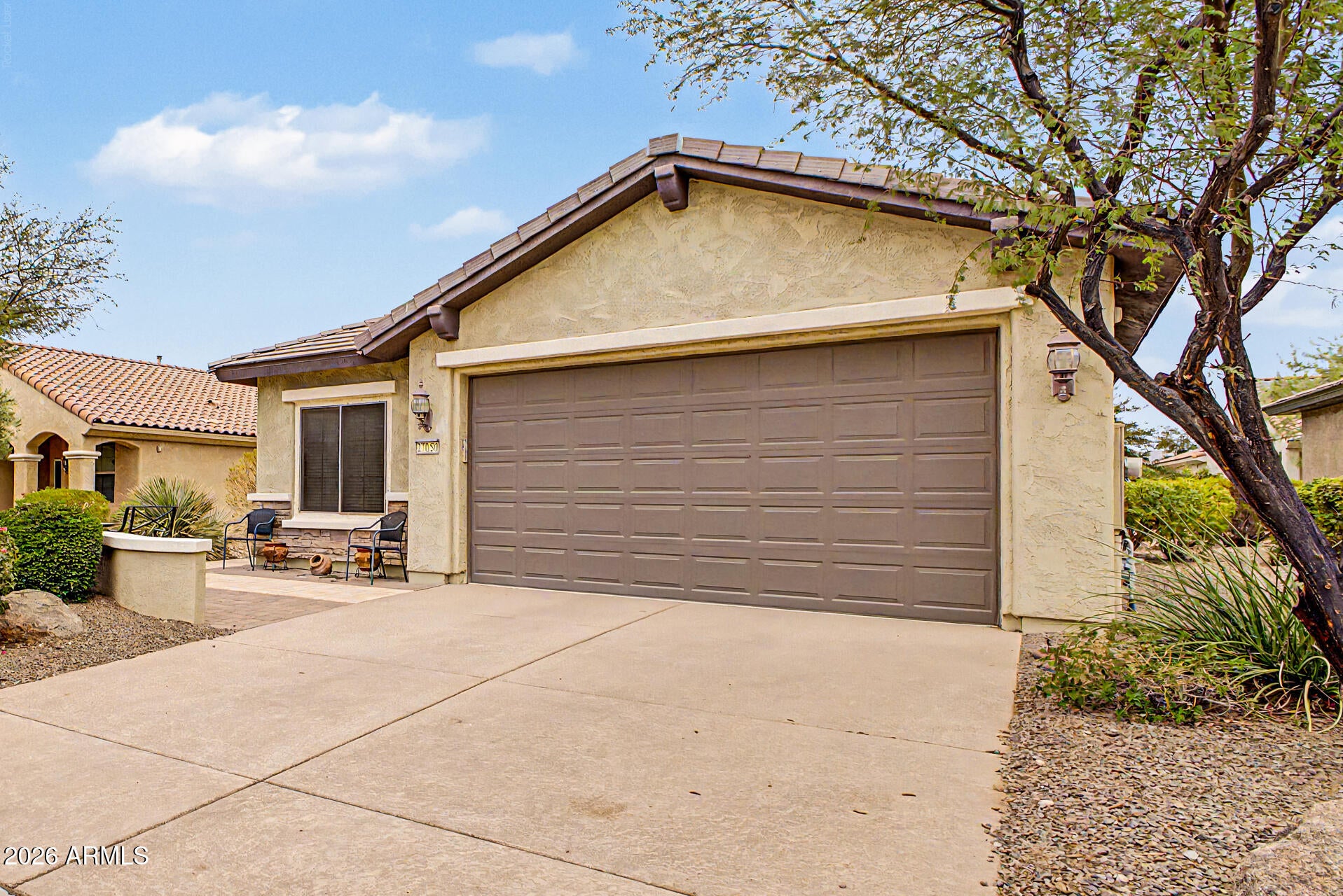 27050 W TONOPAH Drive