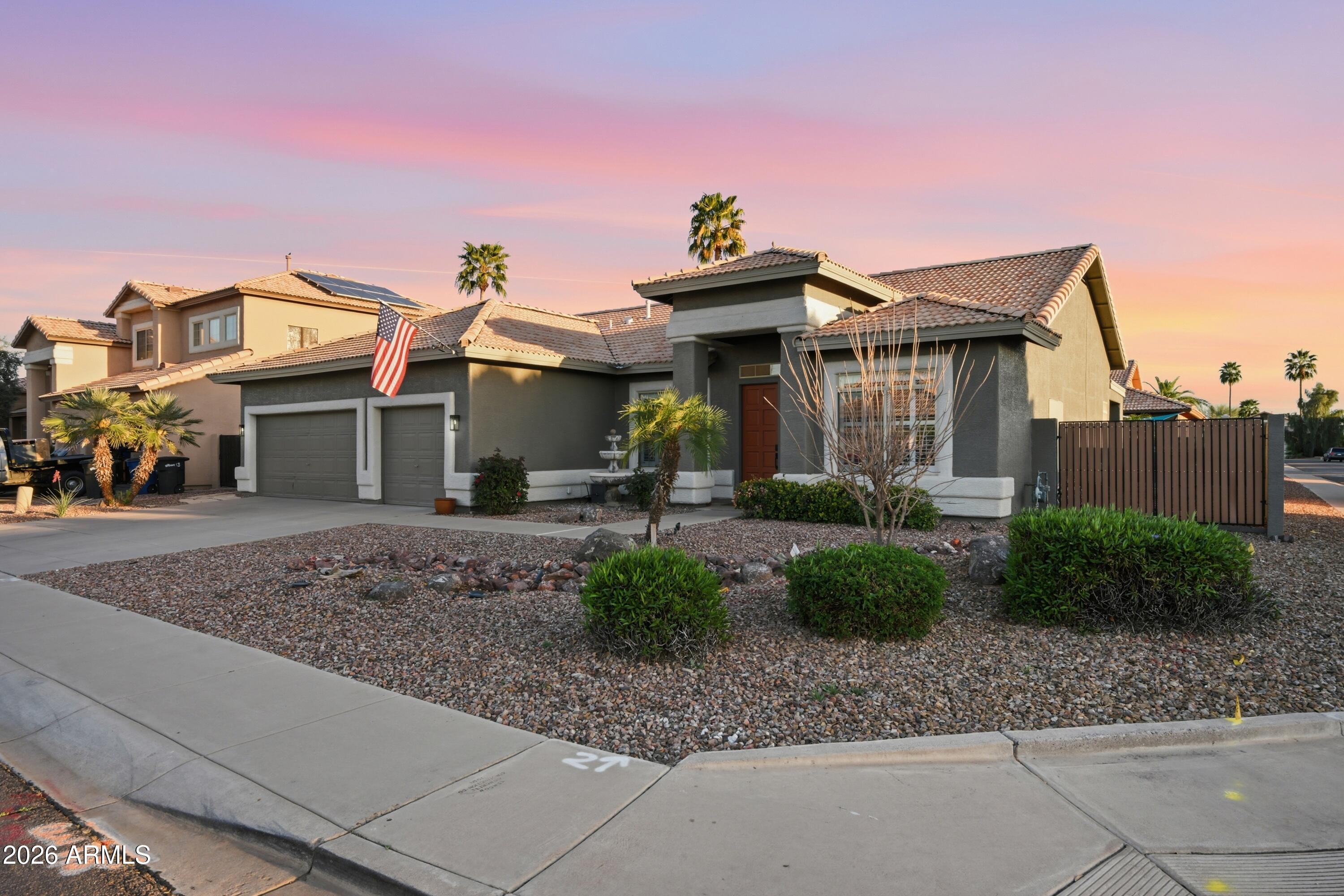 221 E APPALOOSA Court