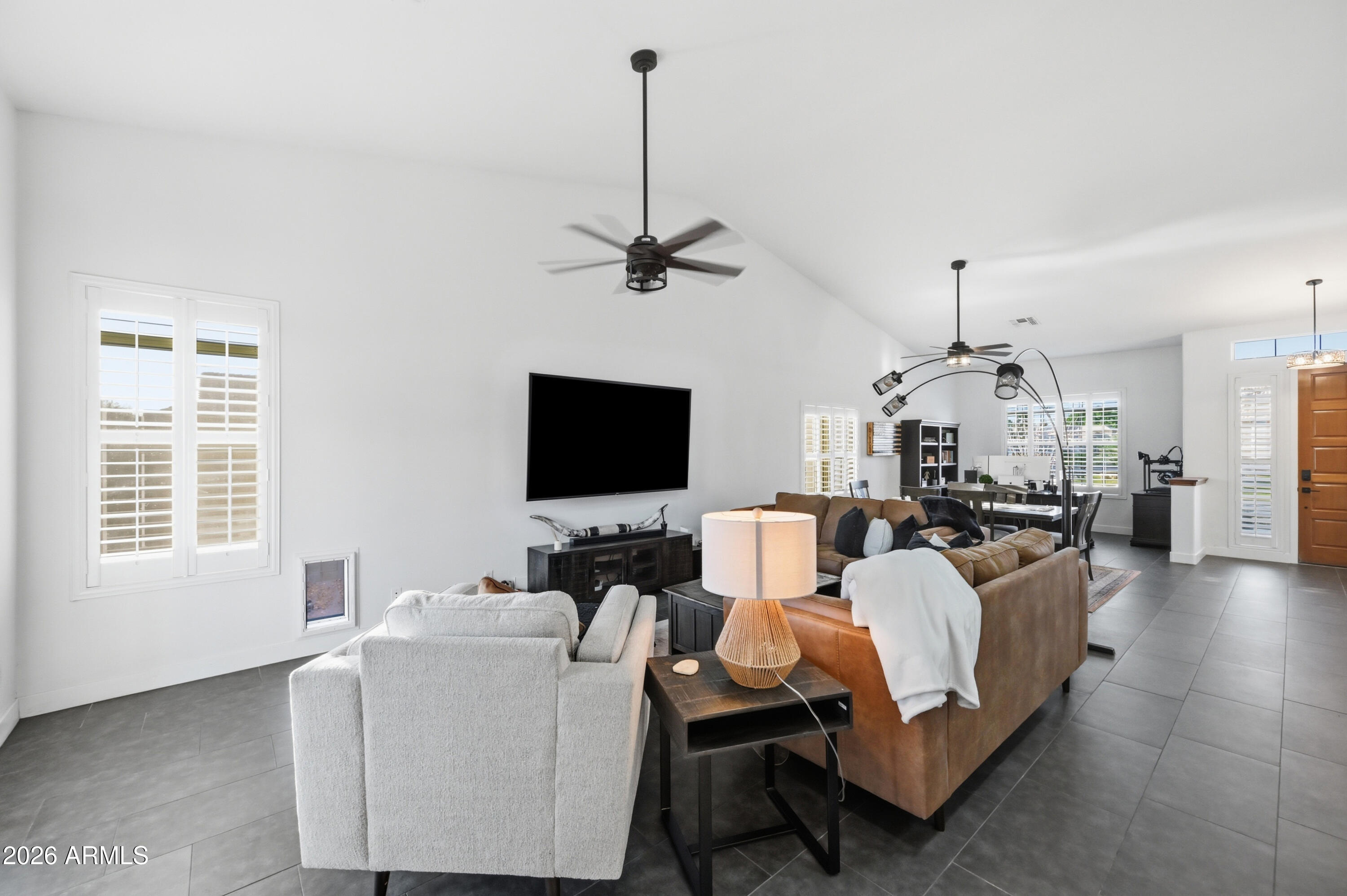 221 E APPALOOSA Court