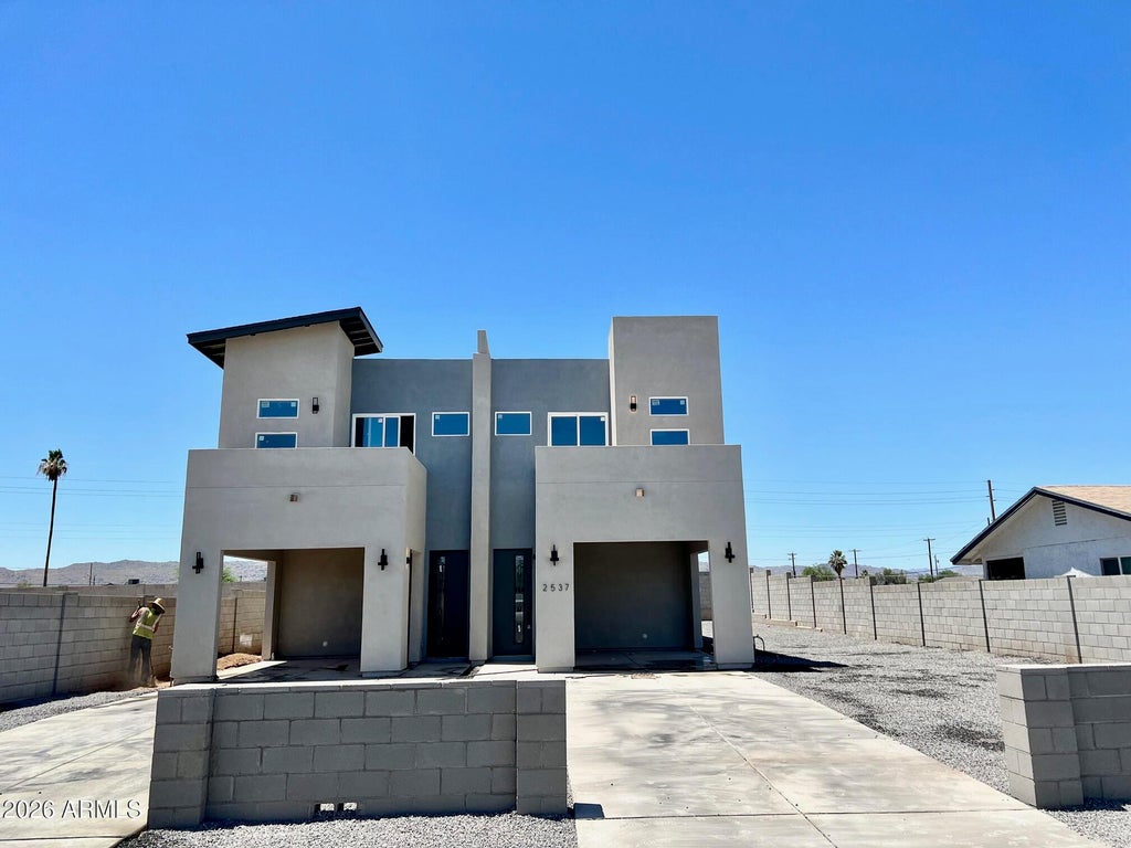 Photo of 2537 E Southgate Avenue, Phoenix, AZ 85040 (MLS # 7071607)