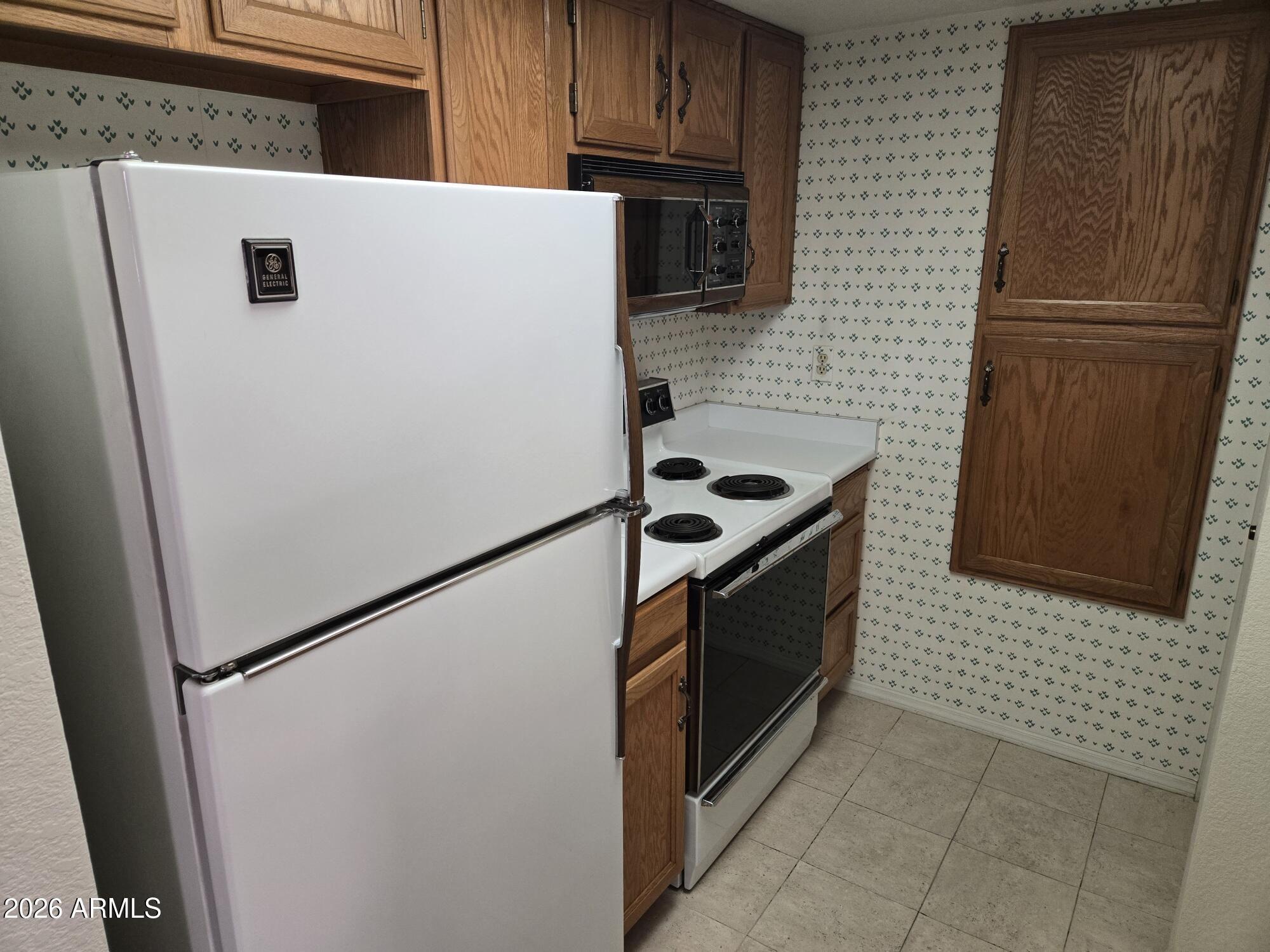 9711 E Mountain View Road 1535