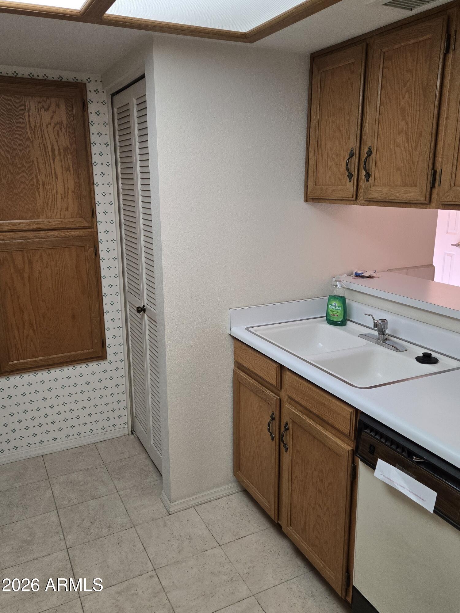 9711 E Mountain View Road 1535