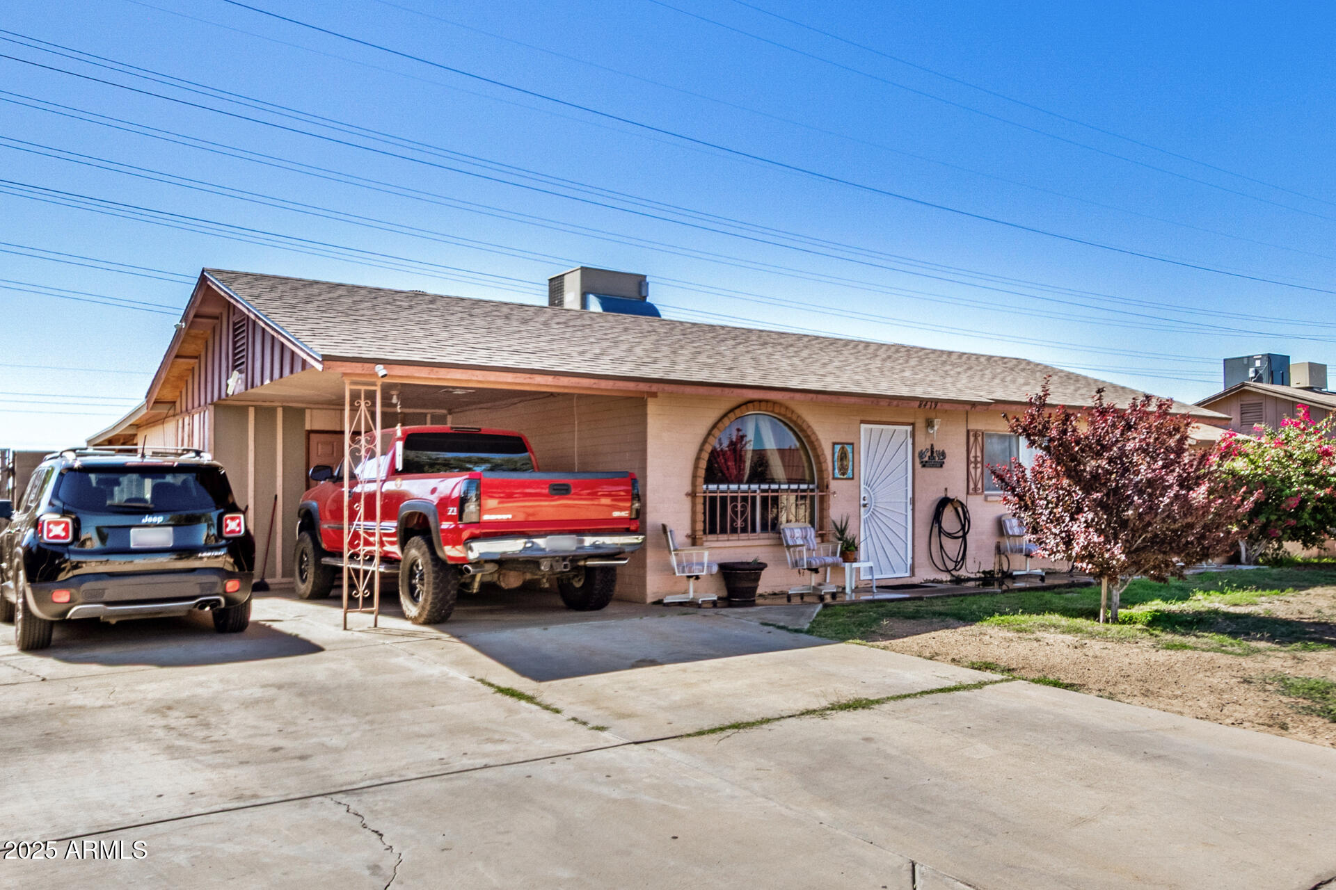 8419 W LAS PALMARITAS Drive