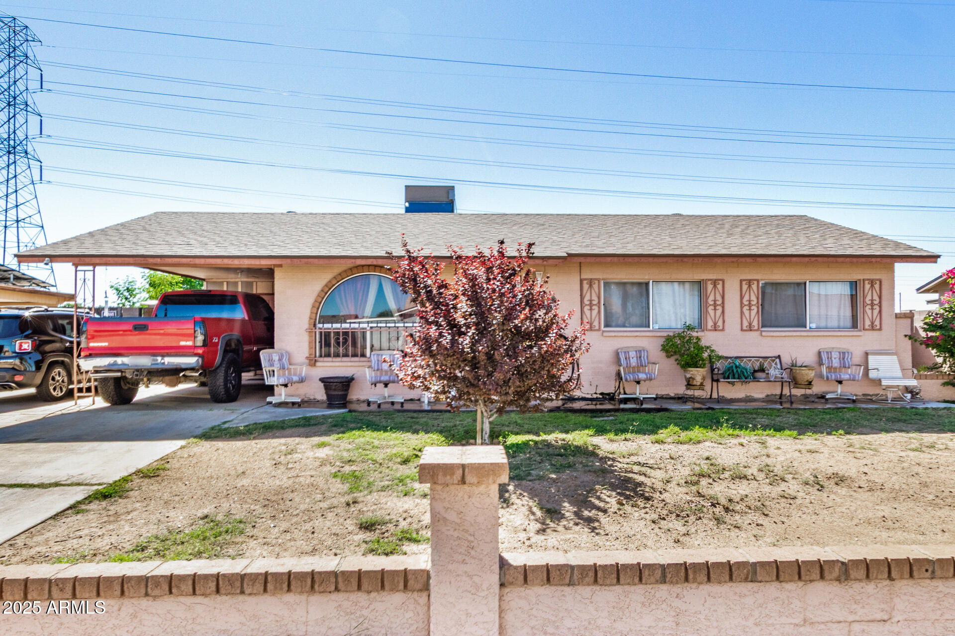 8419 W LAS PALMARITAS Drive