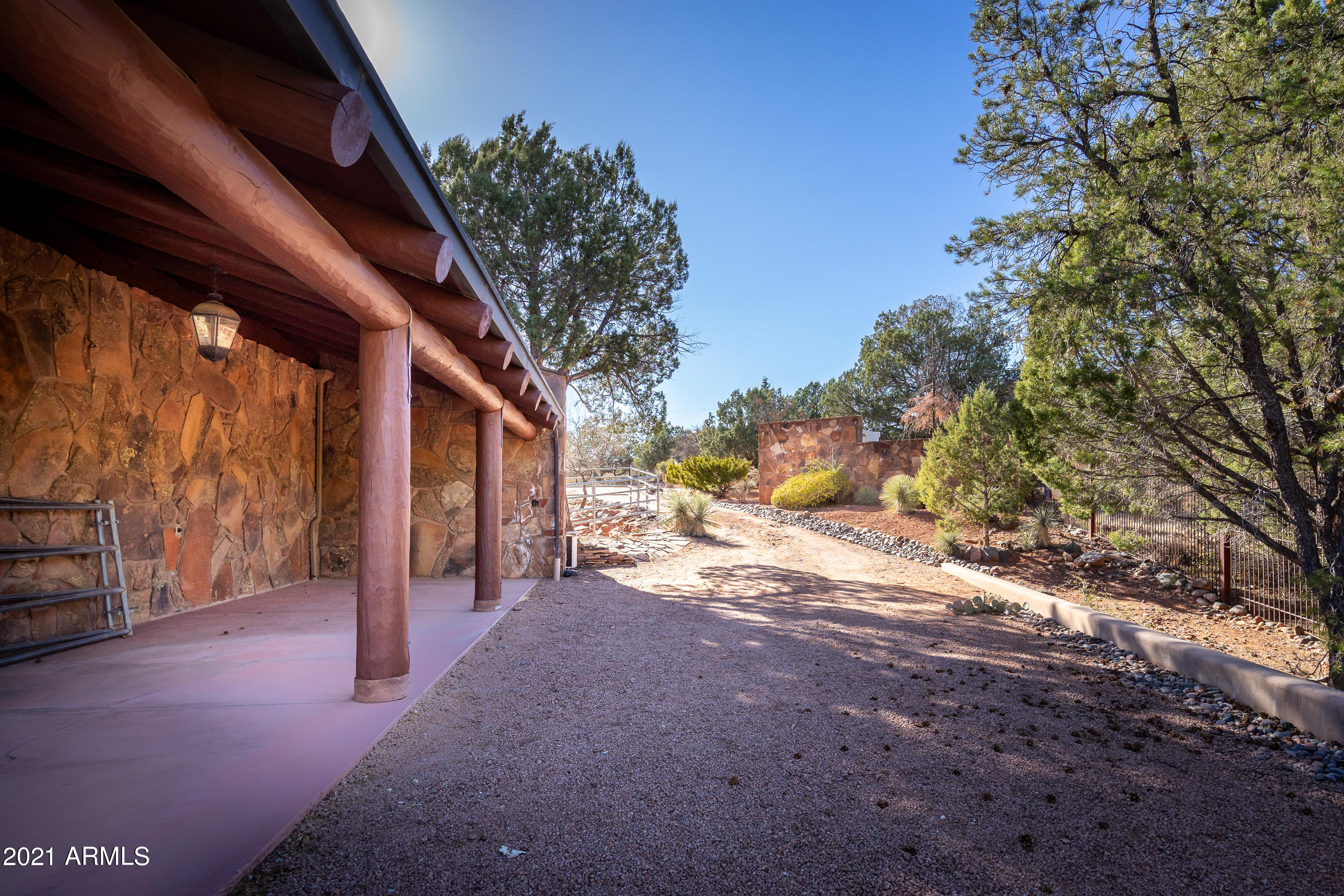 EAST CUP OF GOLD ESTATES - Residential