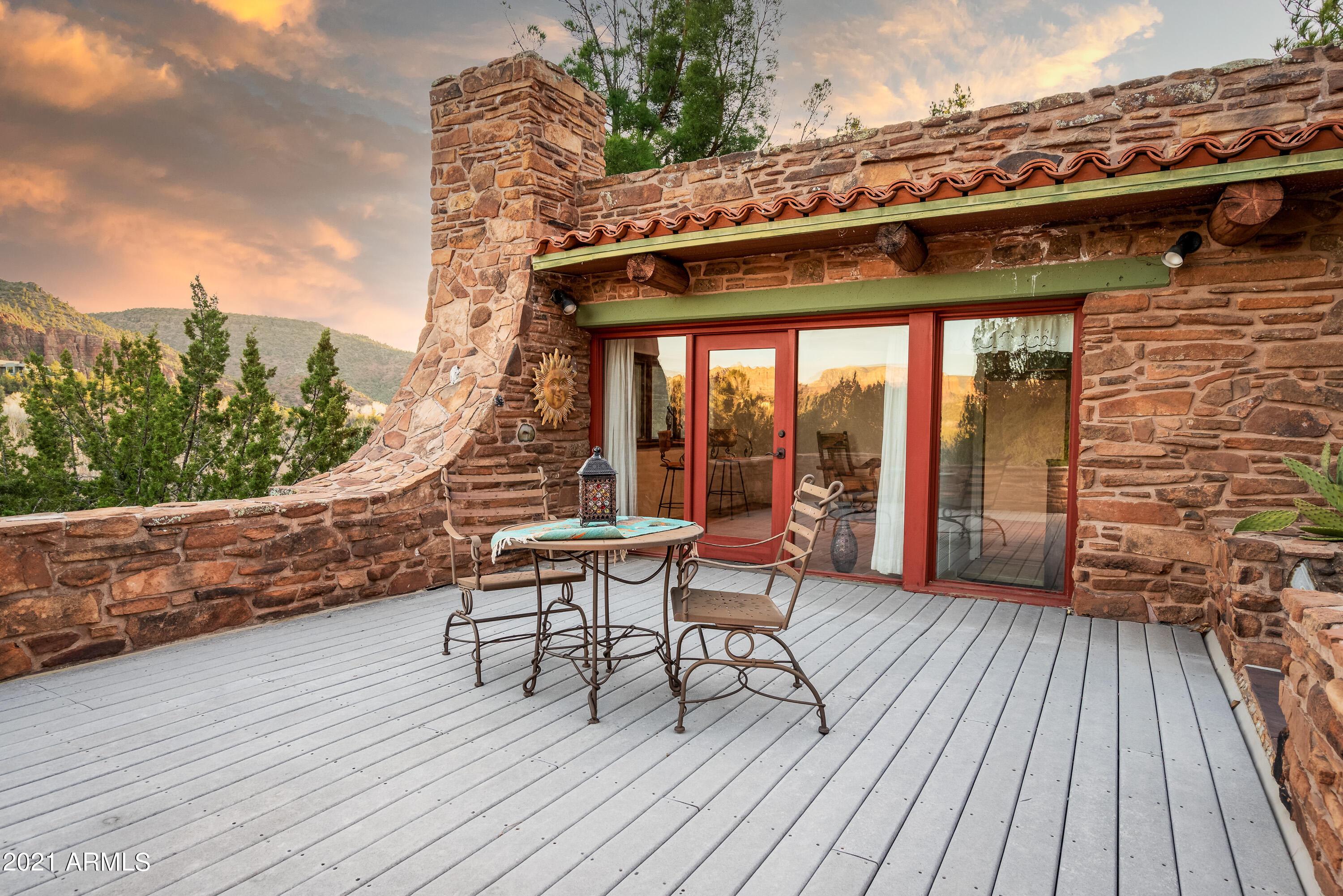 EAST CUP OF GOLD ESTATES - Residential