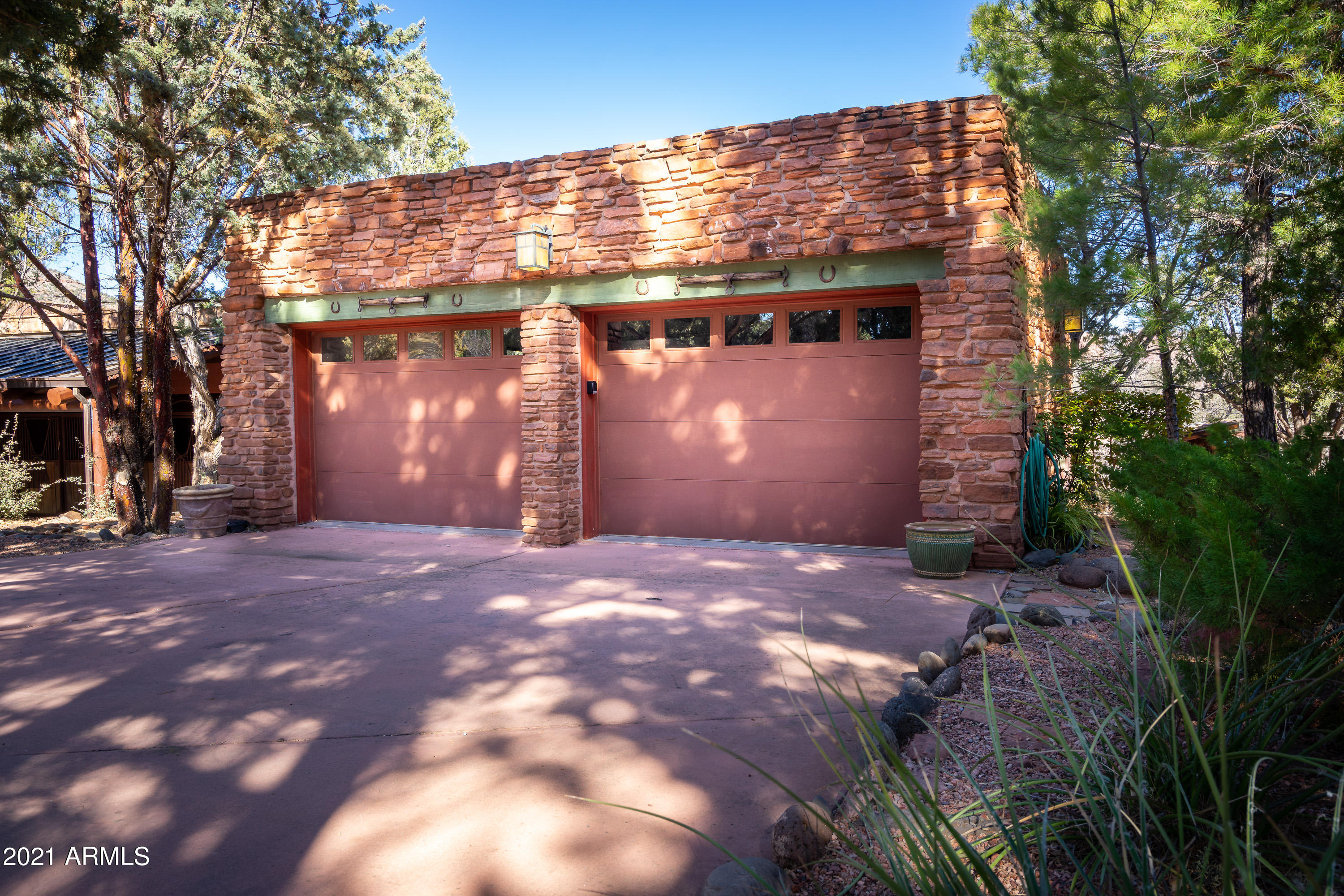EAST CUP OF GOLD ESTATES - Residential