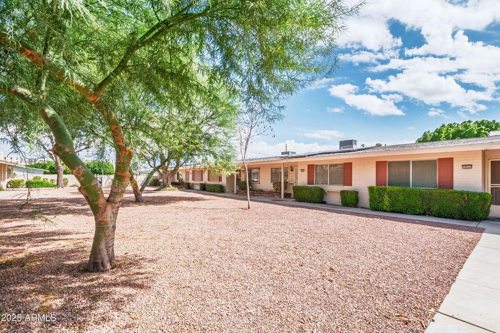 Photo of 10541 W Coggins Drive, Sun City, AZ 85351 (MLS # 6926026)