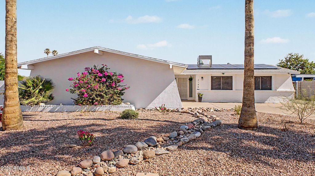 Photo of 2146 W De Palma Circle, Mesa, AZ 85202 (MLS # 7021922)