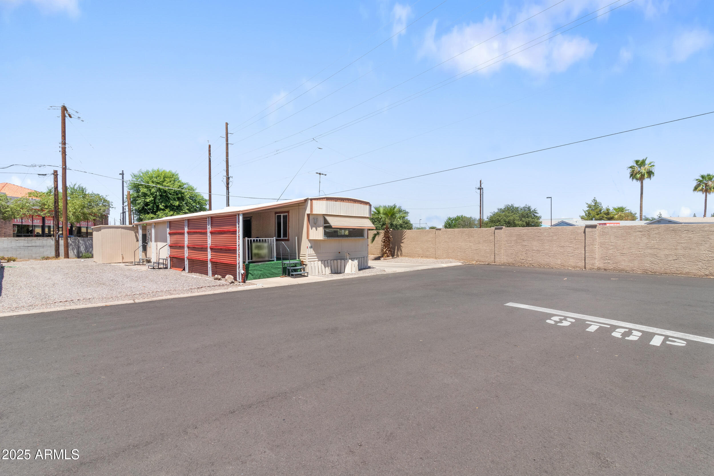 530 S ALMA SCHOOL Road 44