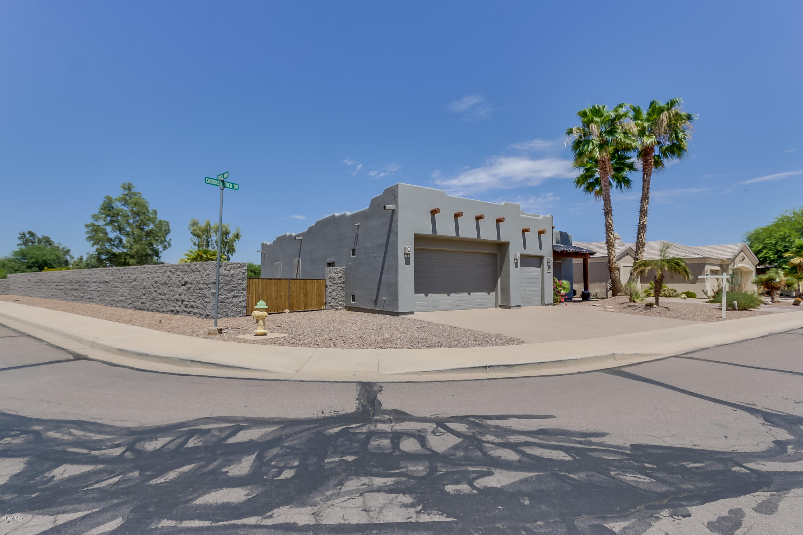 988 W CROOKED STICK Drive