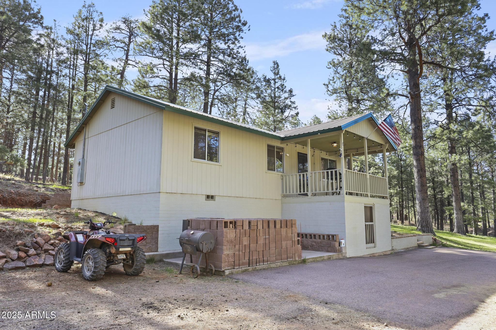 3017 LARSON Loop