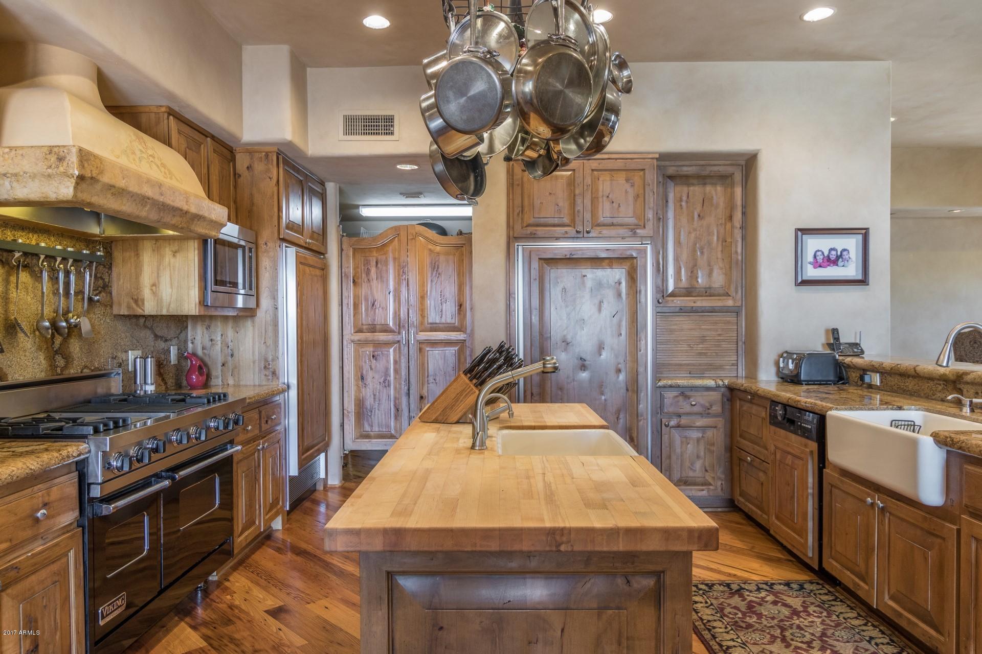 Pinnacle Place - Residential