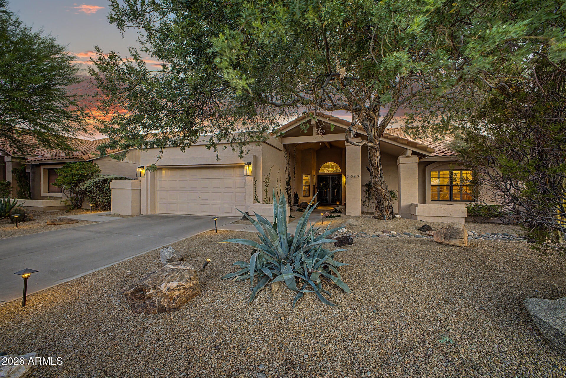 9943 E CAMINO DEL SANTO --