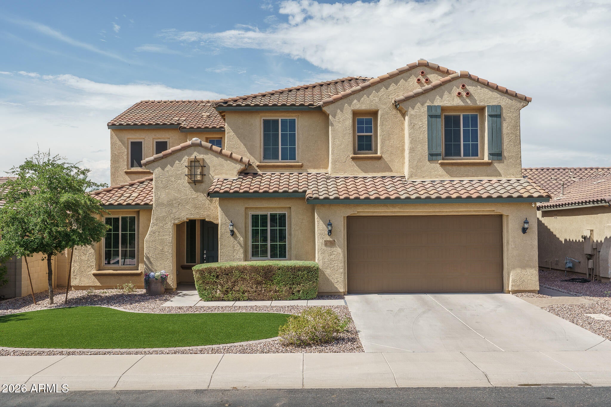 10738 W WHITEHORN Way