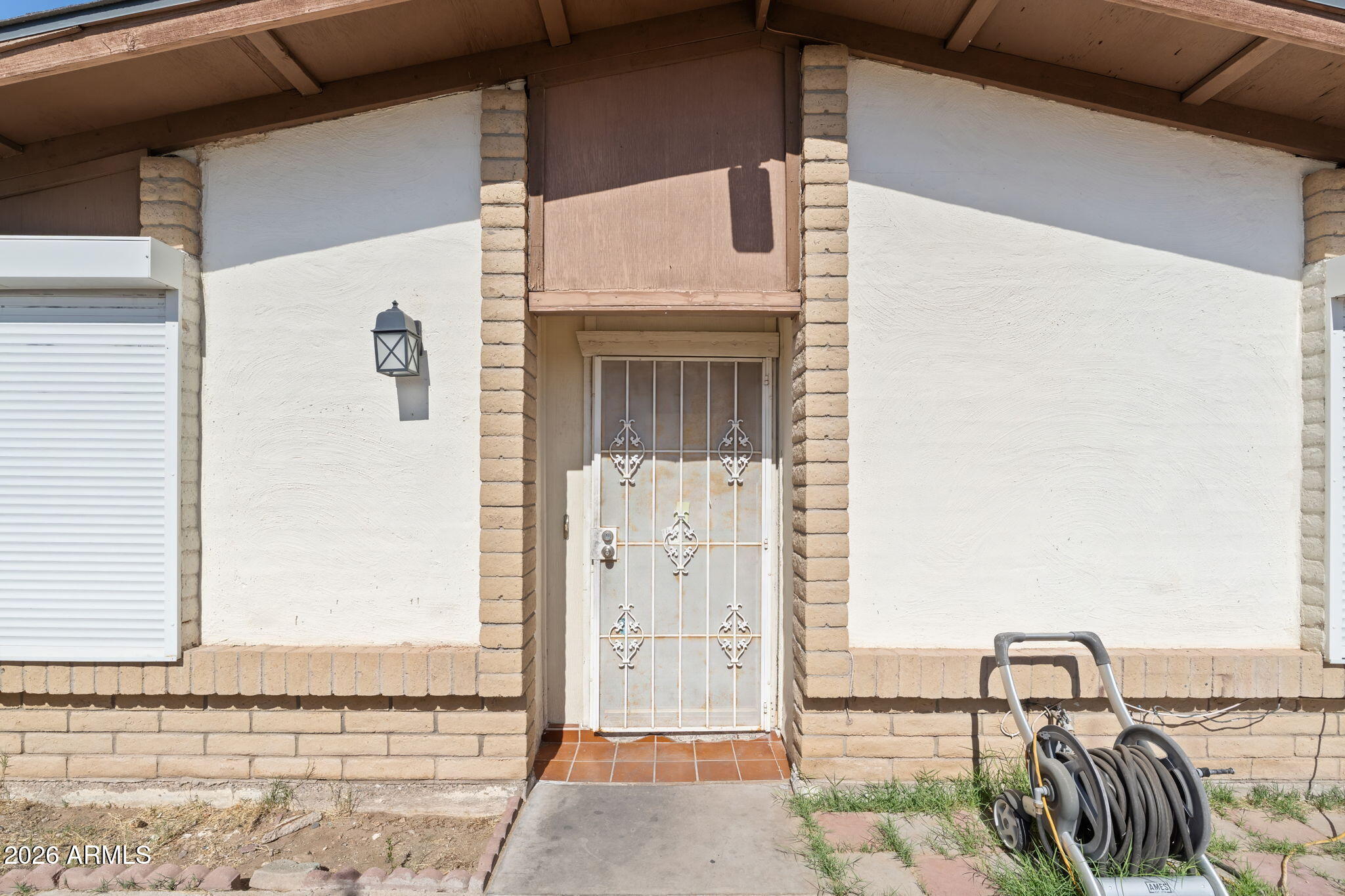 2762 W JACINTO Circle