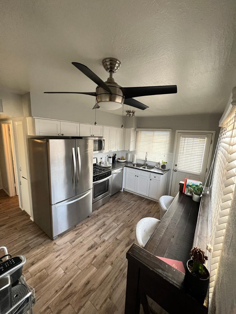 909 E Marlette Avenue Apt 3