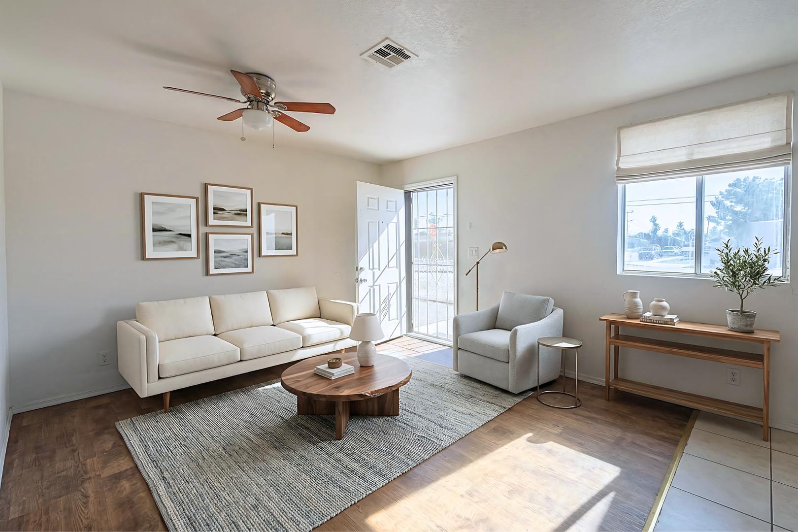 1702 W Shangri La Road Apt 3