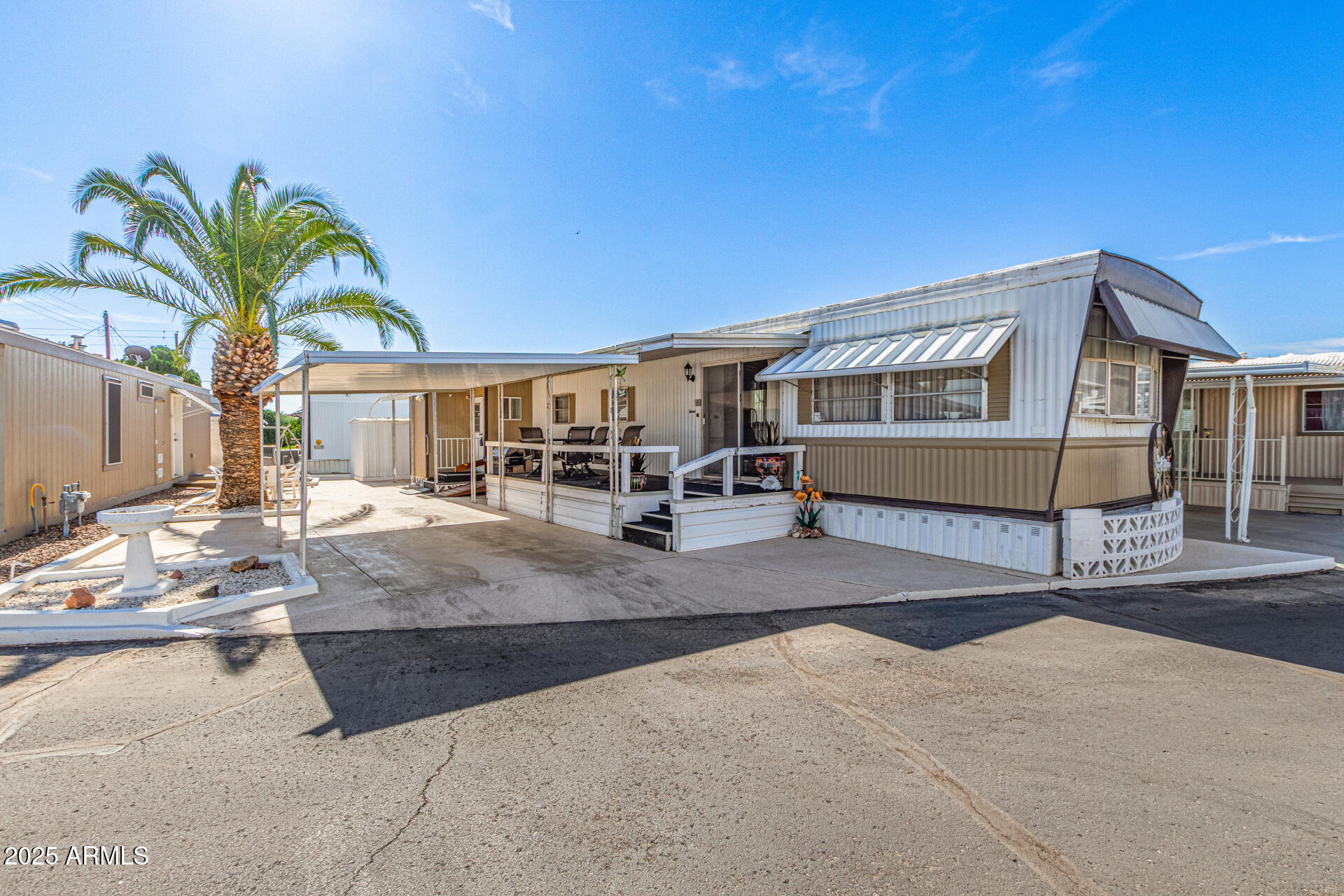 2528 E MCKELLIPS Road 15