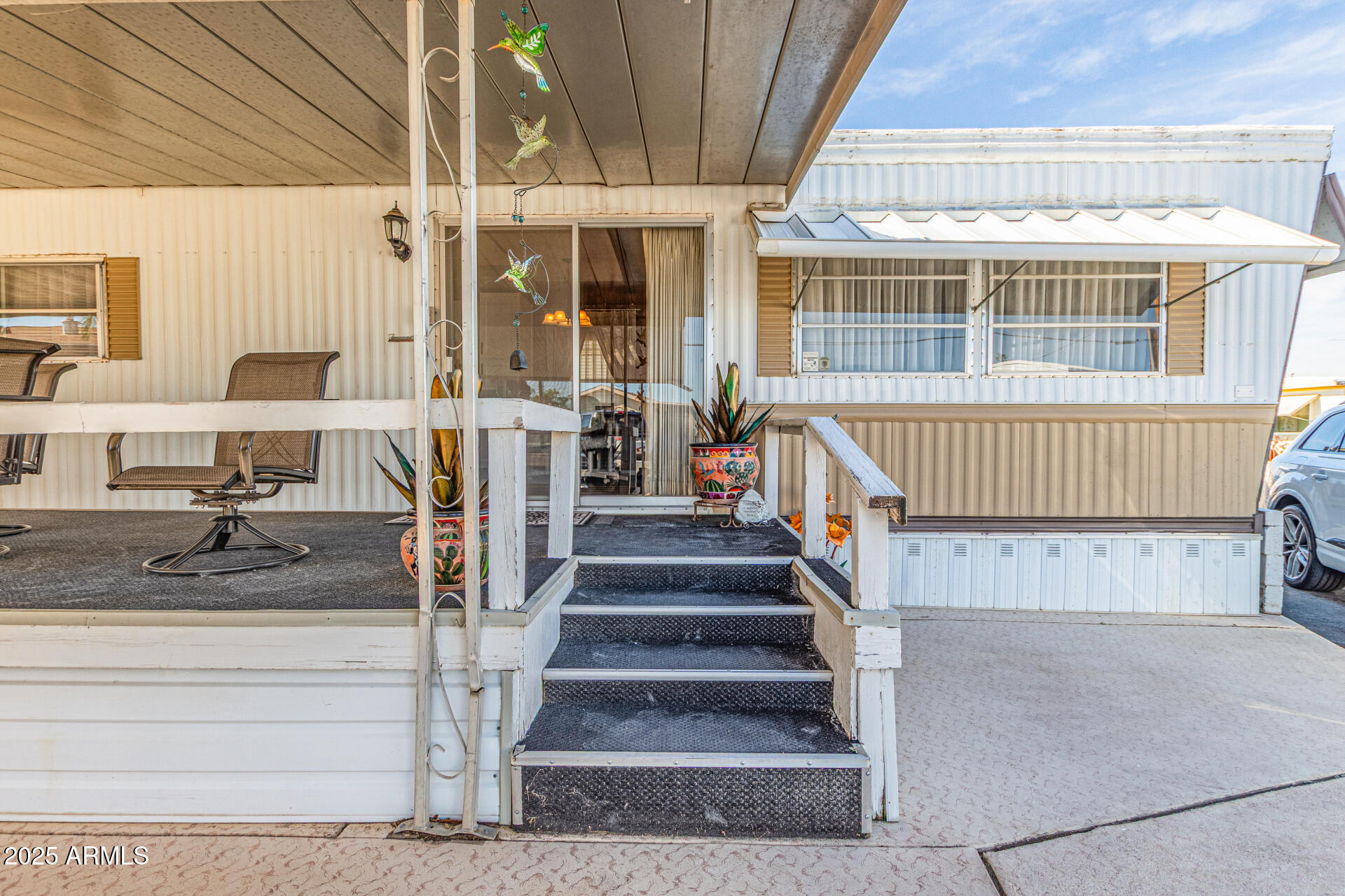 2528 E MCKELLIPS Road 15