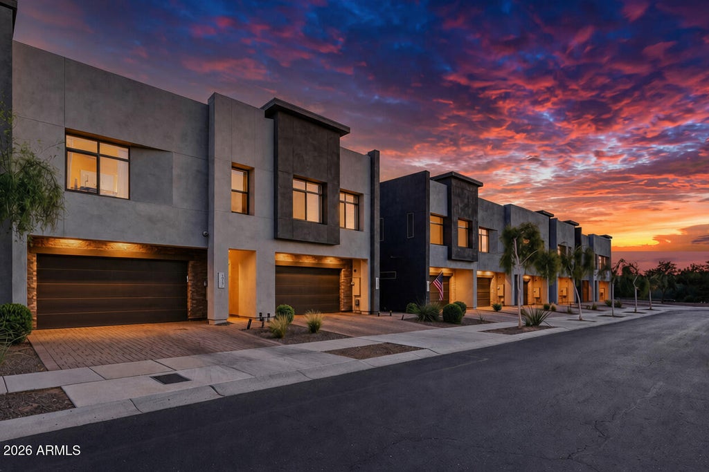Photo of 1917 W Trotter Trail, Phoenix, AZ 85085 (MLS # 7072815)