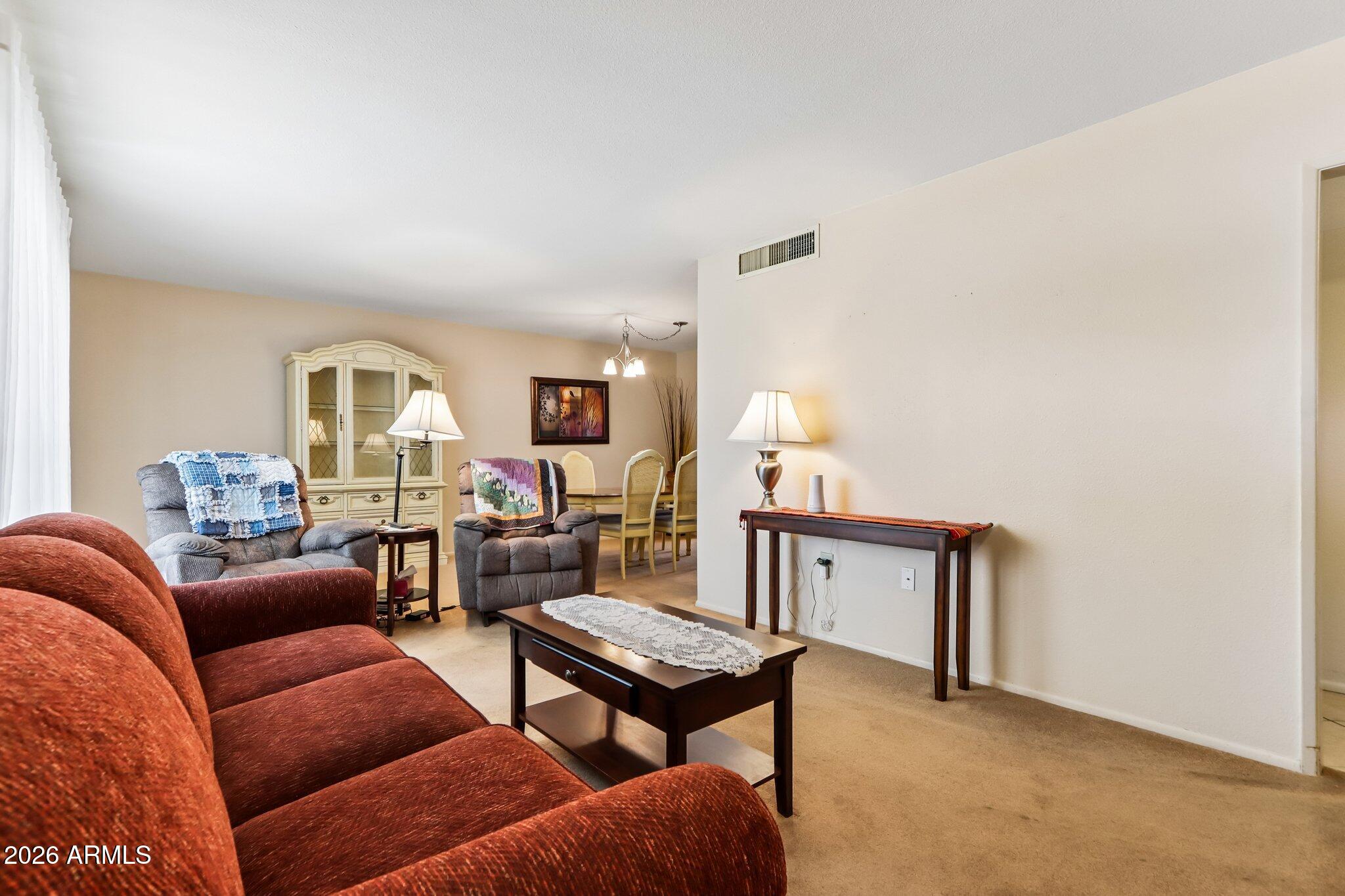 10535 W PRAIRIE HILLS Circle
