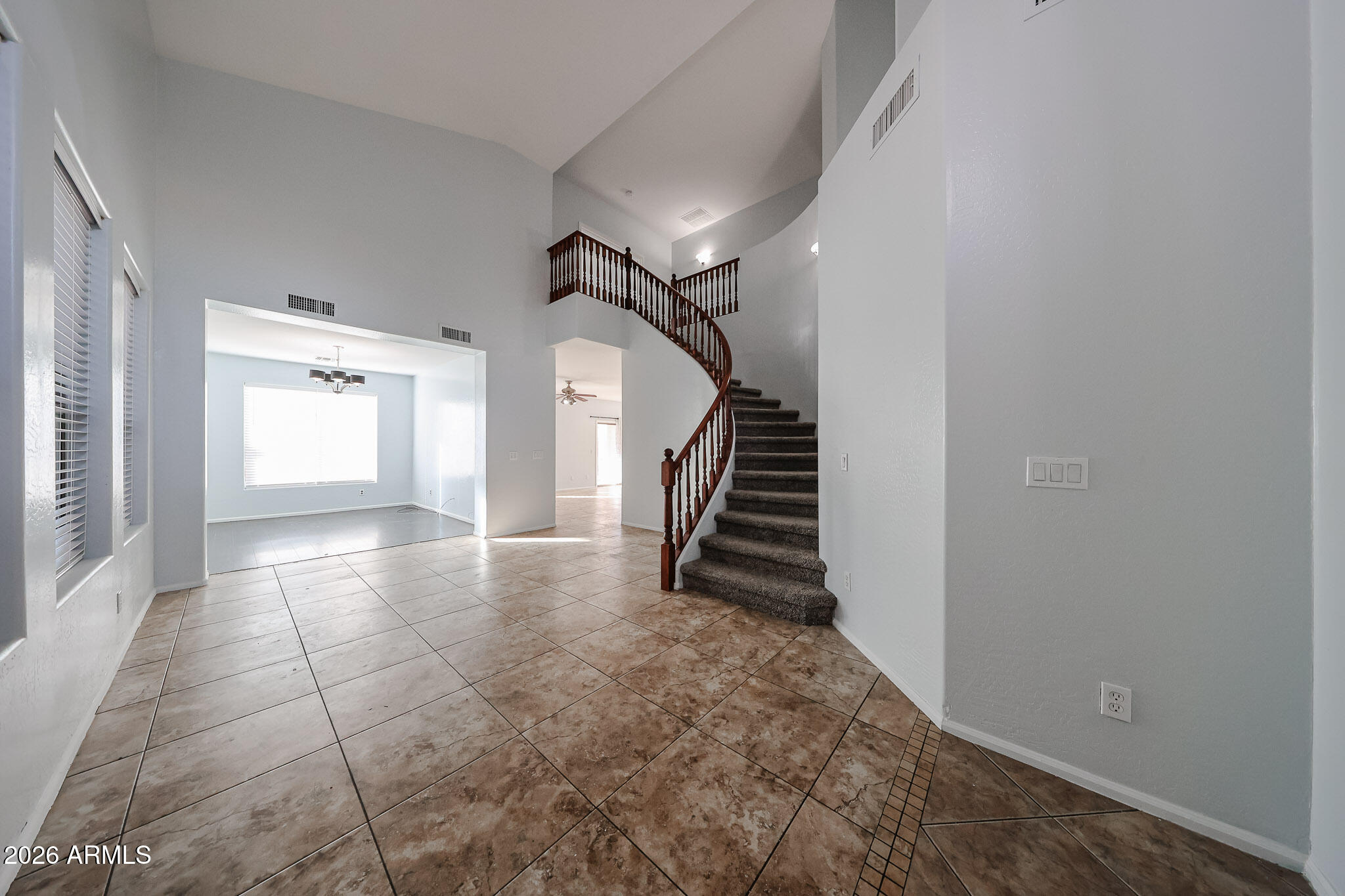 7139 W PIONEER Street