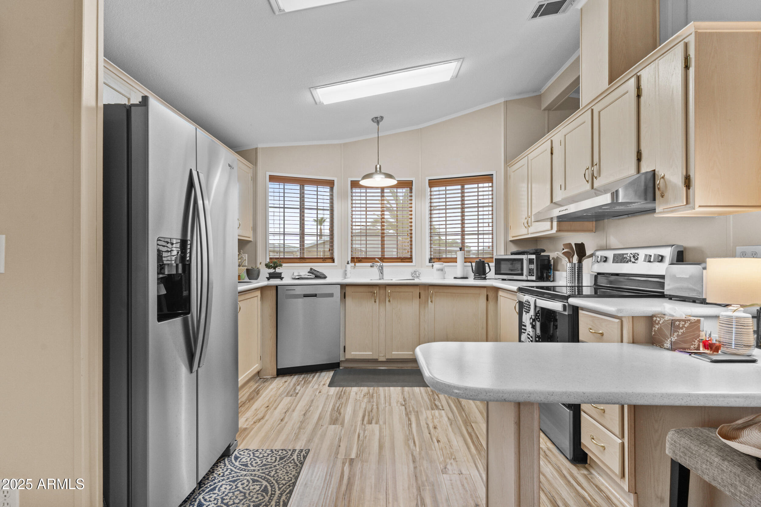 215 N Power Road 266