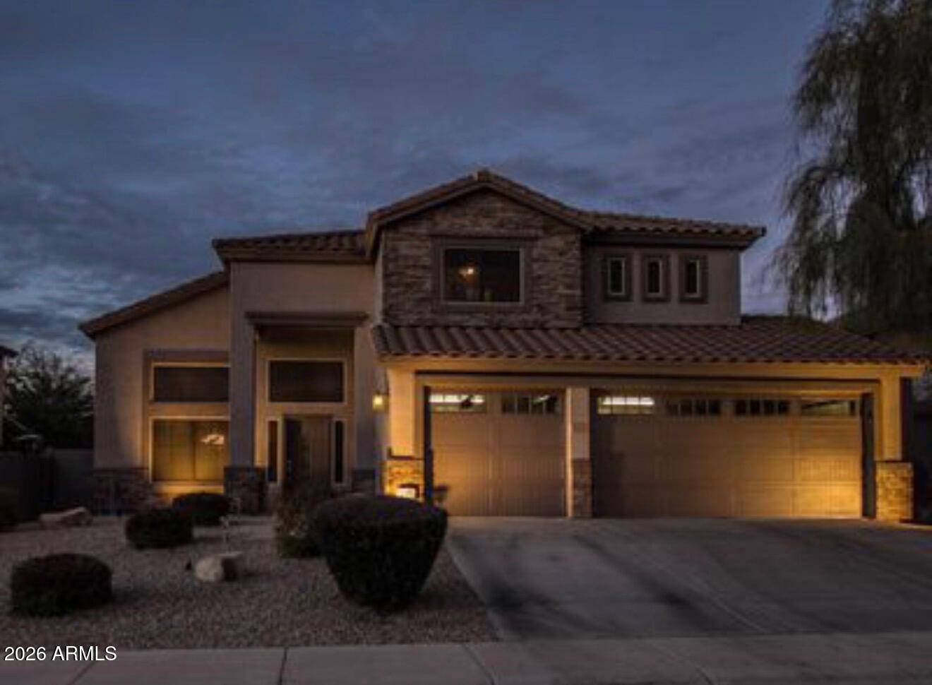 4622 E RED RANGE Way