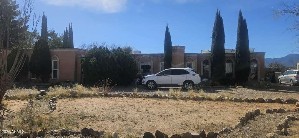 2914 E SAN XAVIER Road