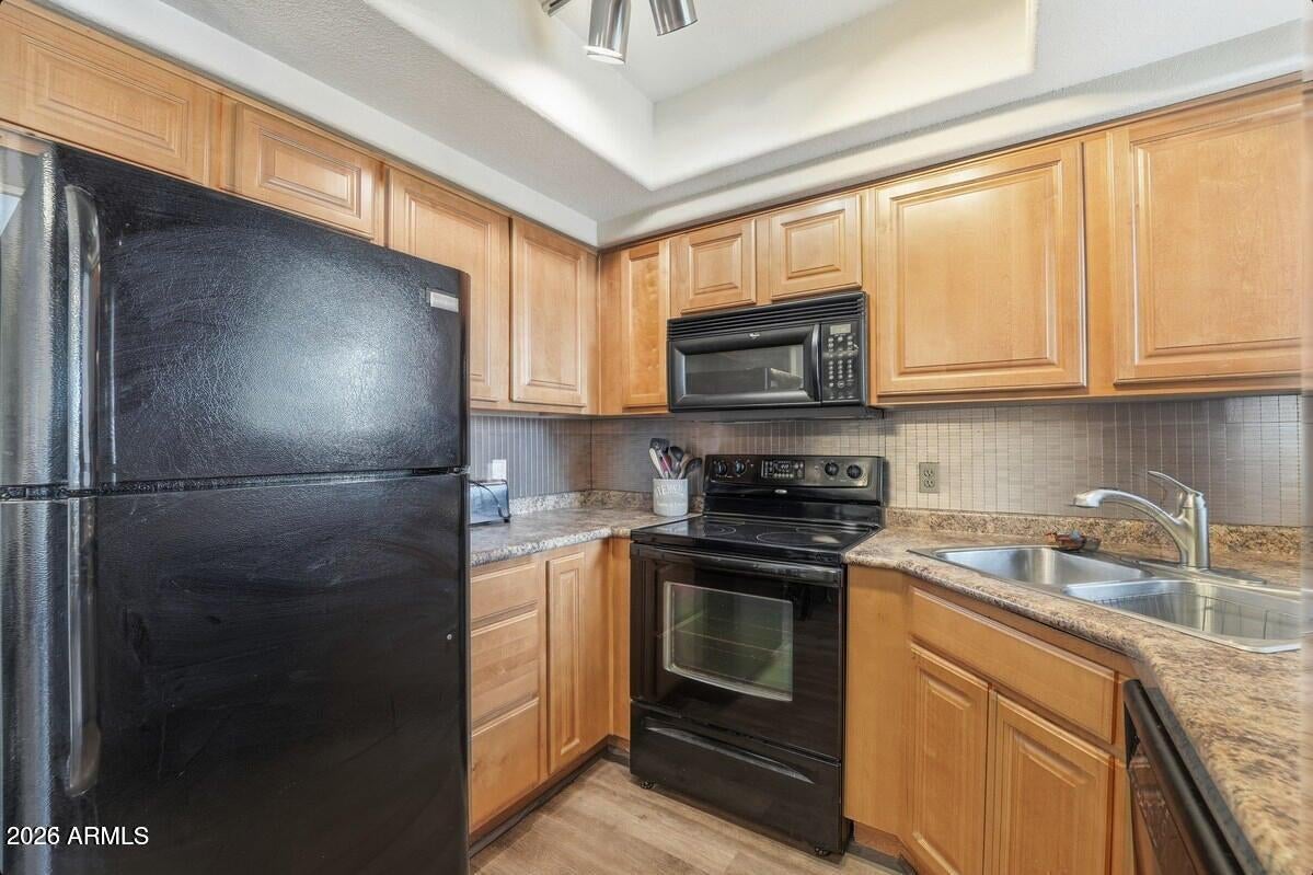 1825 W RAY Road 2044