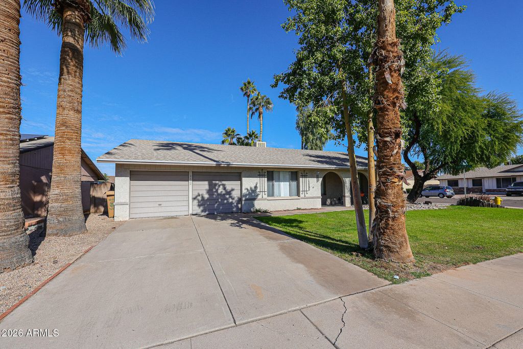 Photo of 2132 E Tulane Drive, Tempe, AZ 85283 (MLS # 6994105)