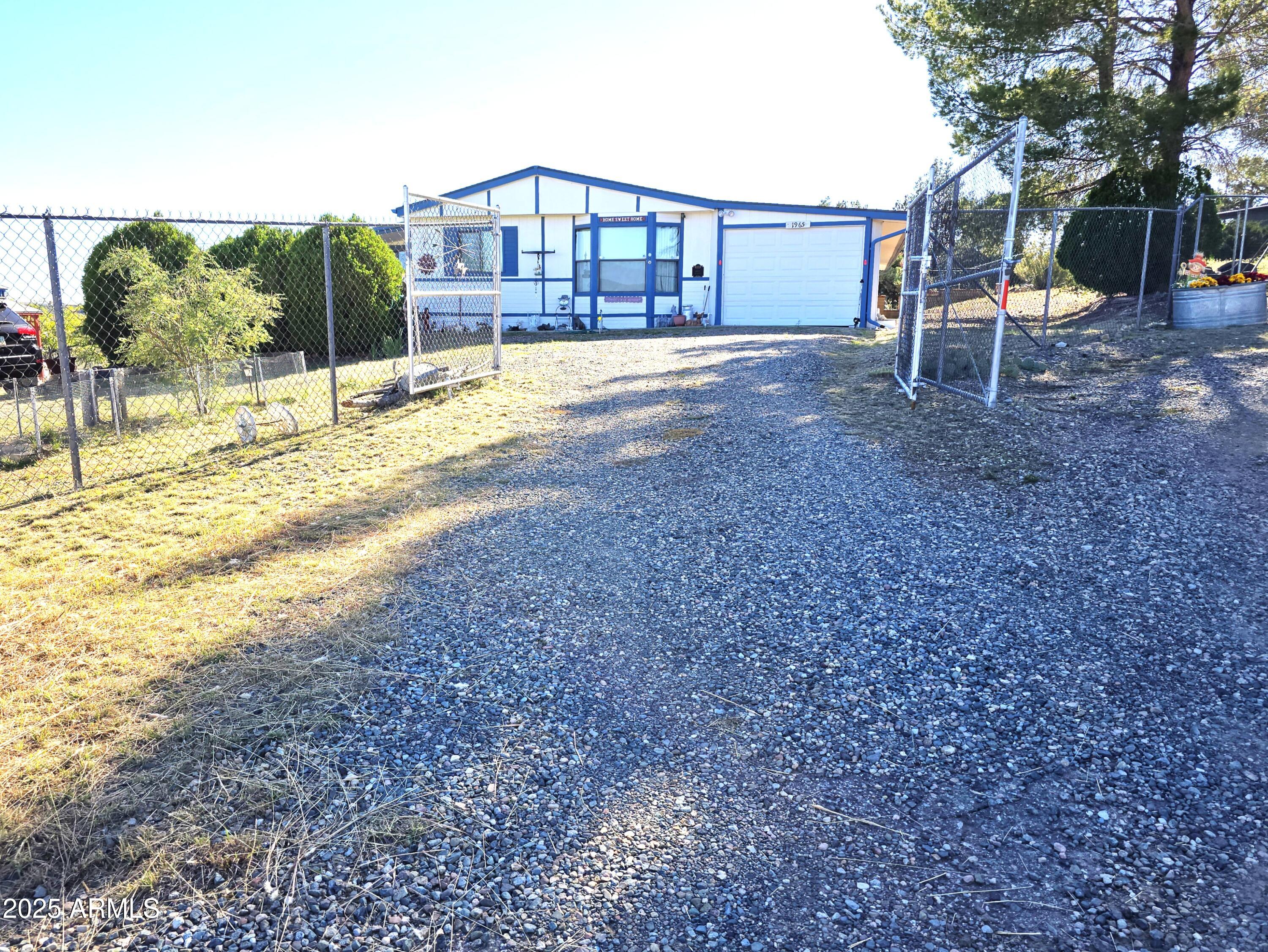 11965 E HENDERSON Road