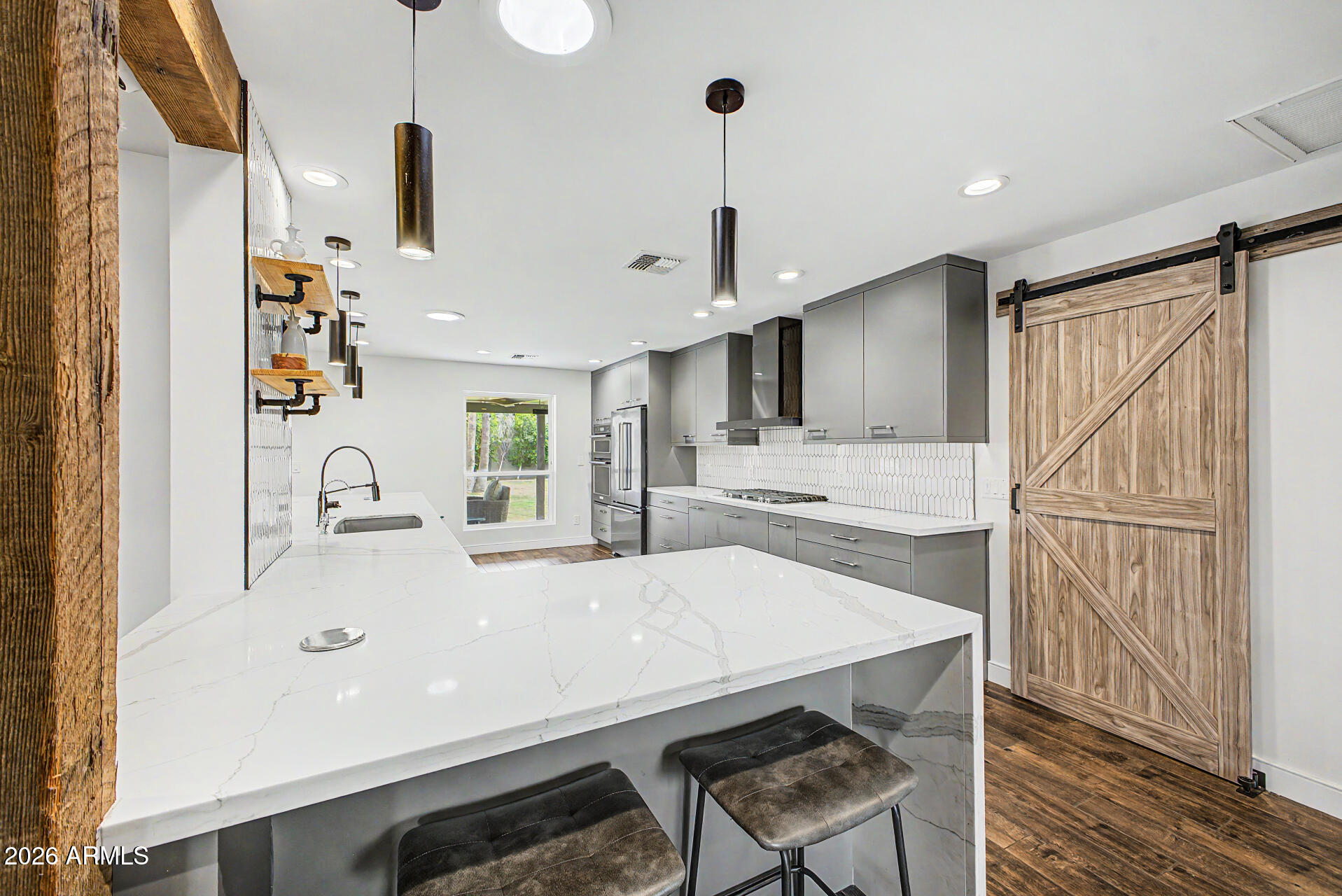 MOON VALLEY 2 - Residential