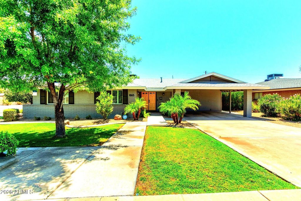 Photo of 1065 E Fairmont Drive, Tempe, AZ 85282 (MLS # 6976024)