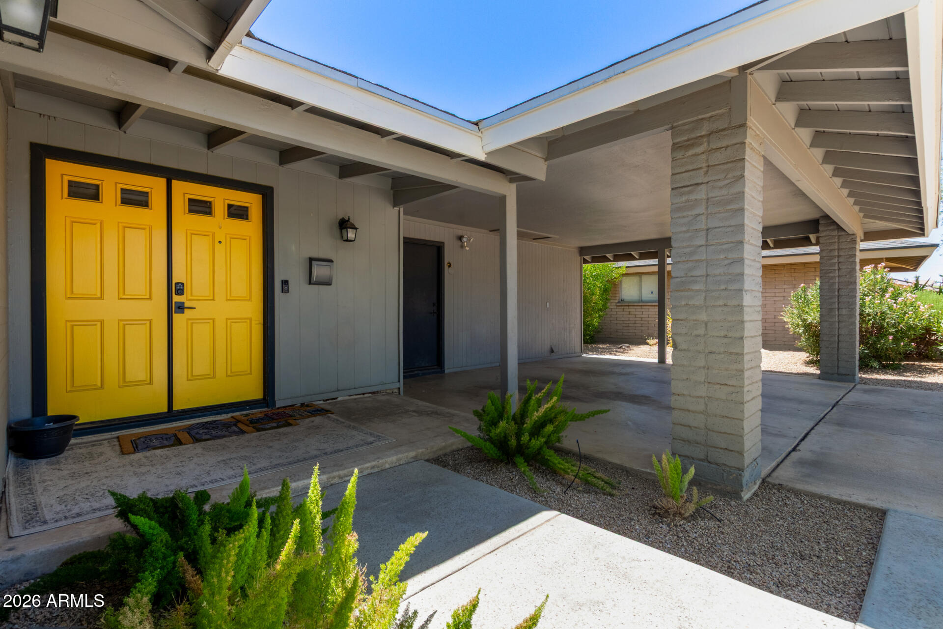 1065 E Fairmont Drive