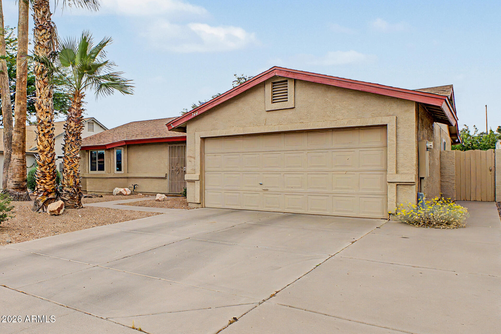 744 E APPALOOSA Road