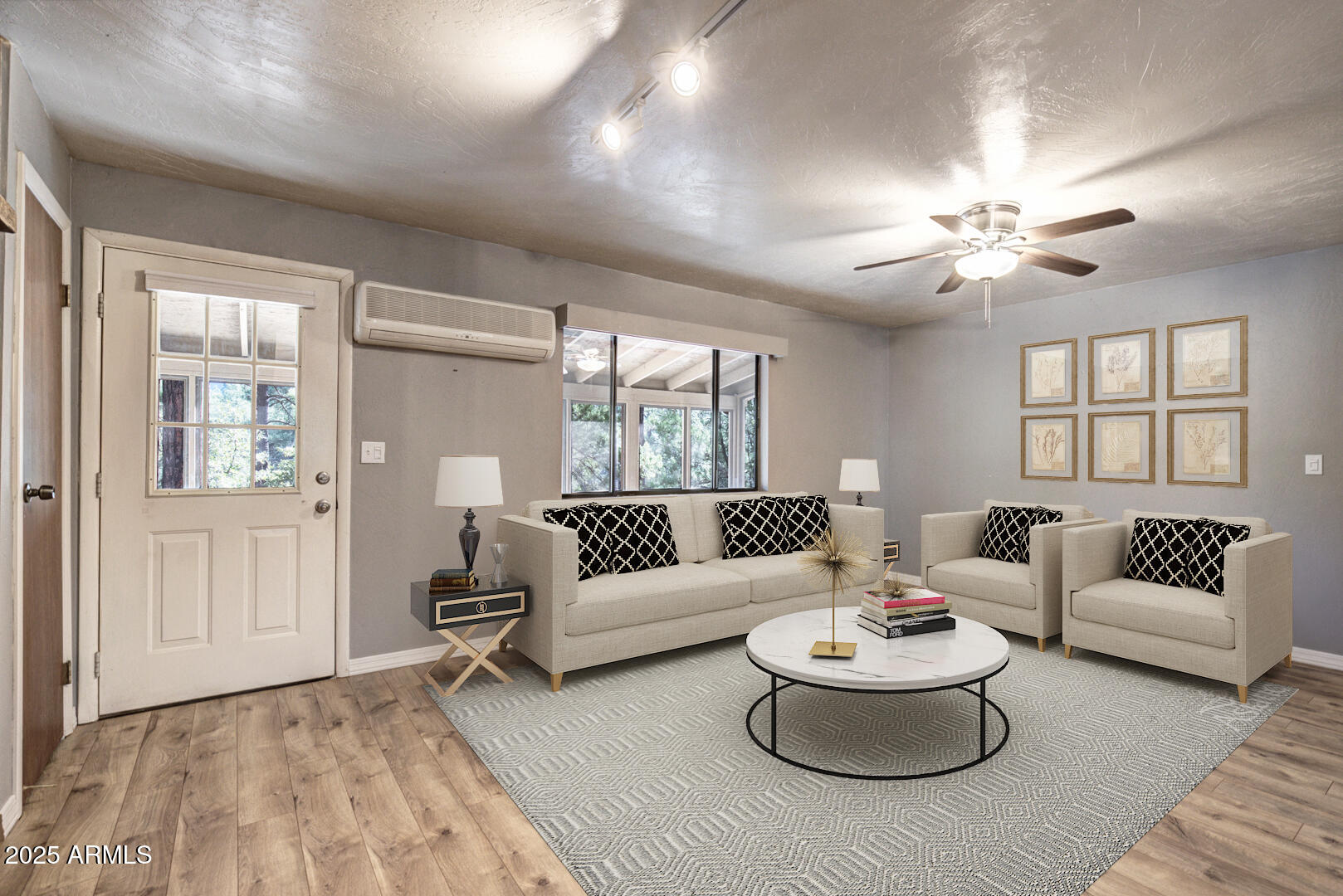 4028 N Apache Trail