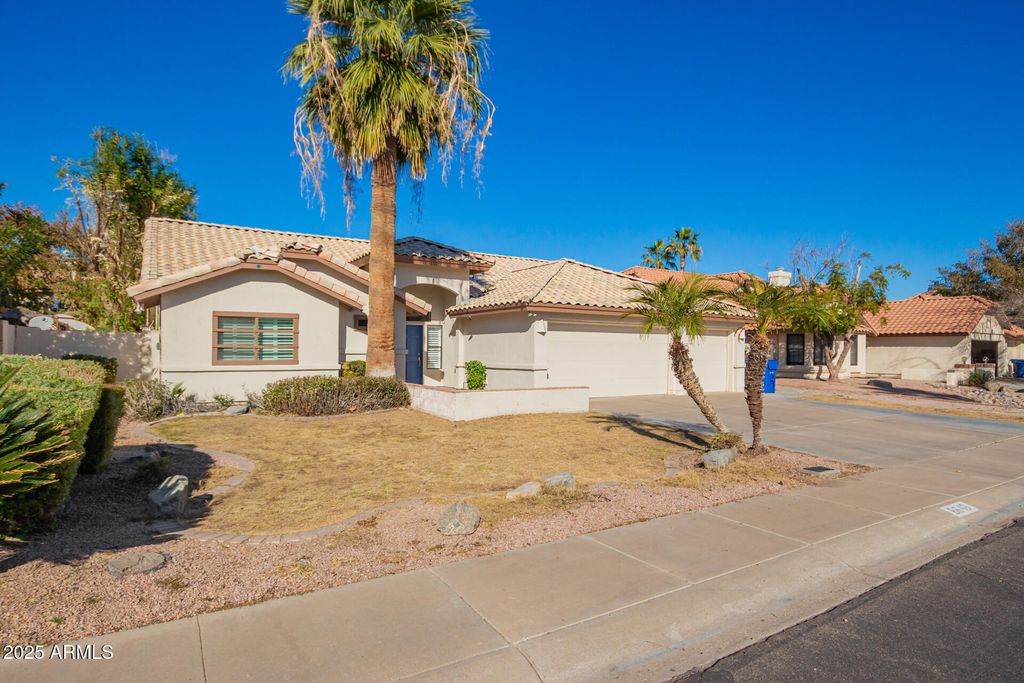 Photo of 8648 S Kenwood Lane, Tempe, AZ 85284 (MLS # 6958275)