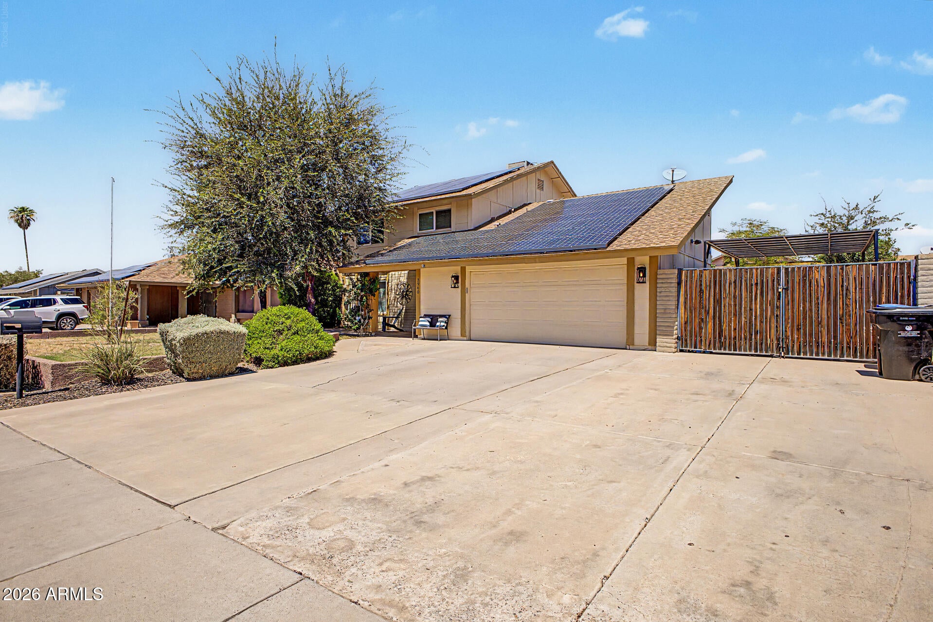 3960 W GLENAIRE Drive