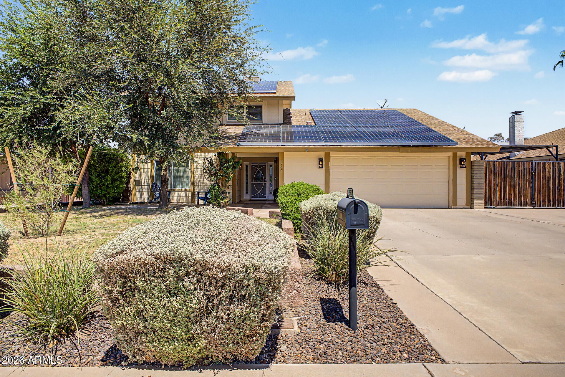 3960 W GLENAIRE Drive
