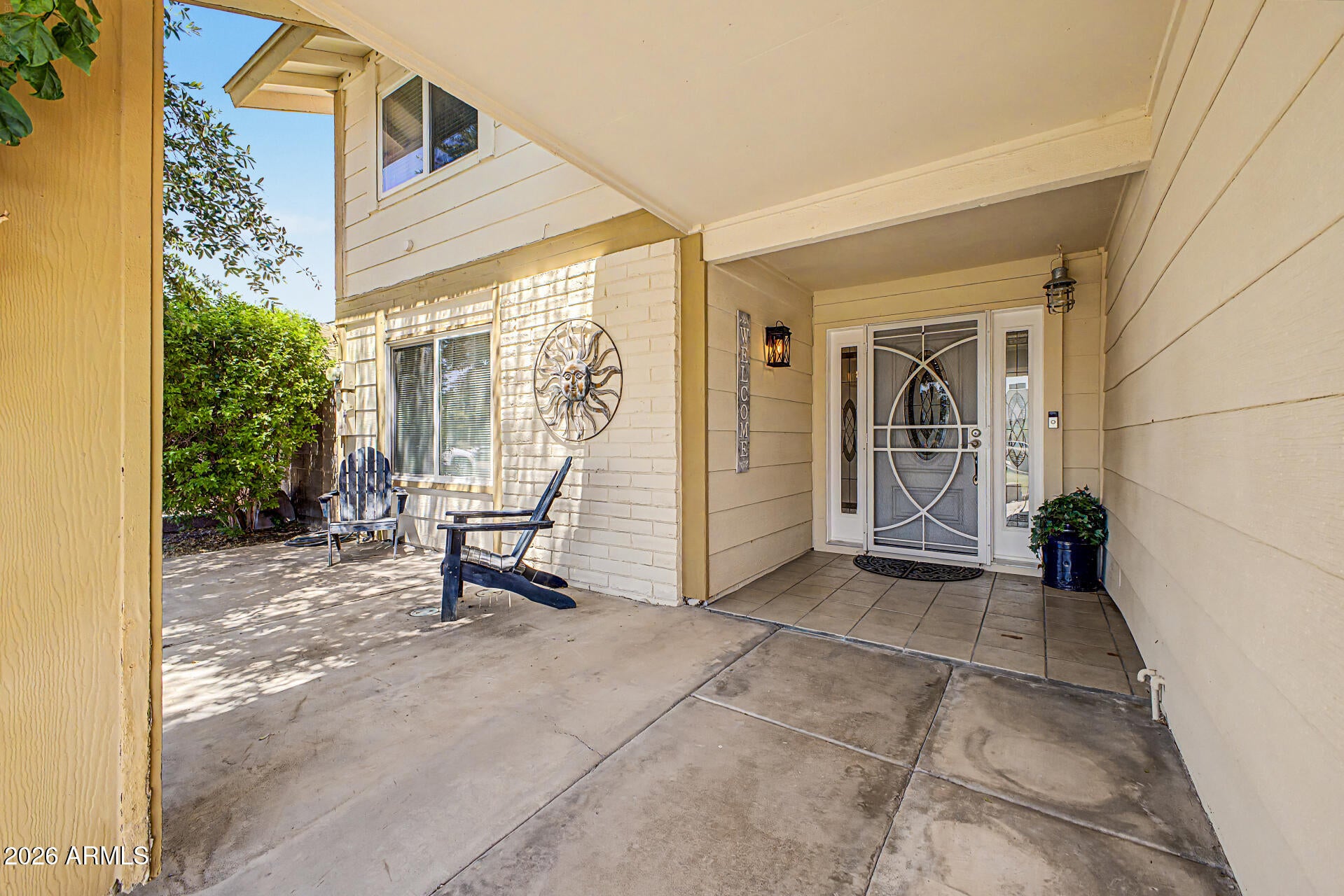 3960 W GLENAIRE Drive