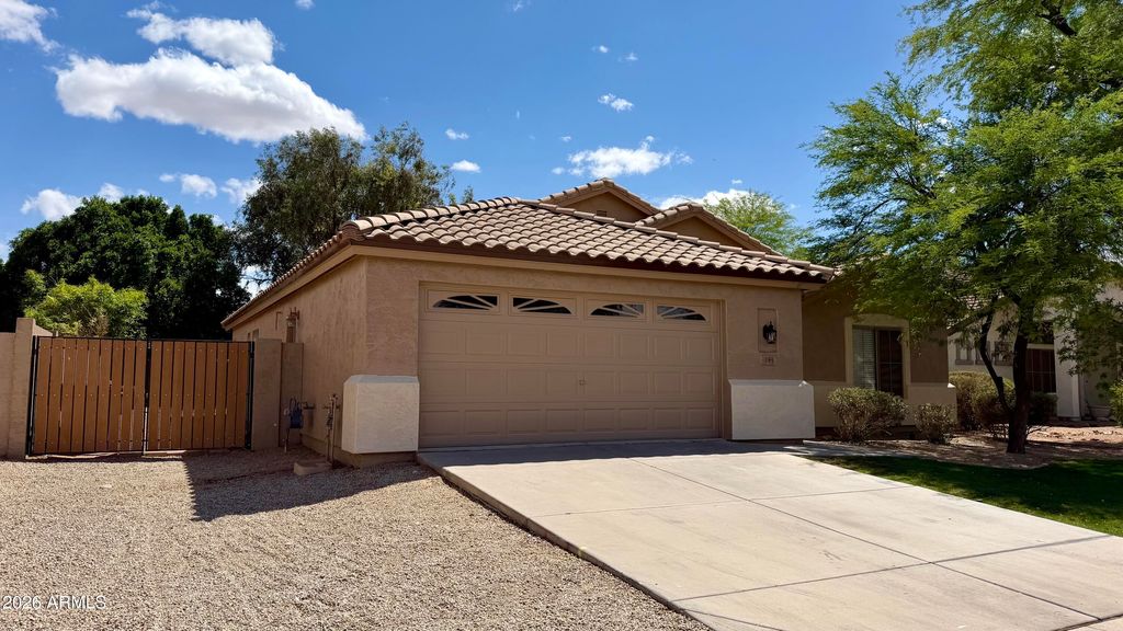 Photo of 243 W Raven Drive, Chandler, AZ 85286 (MLS # 7028661)